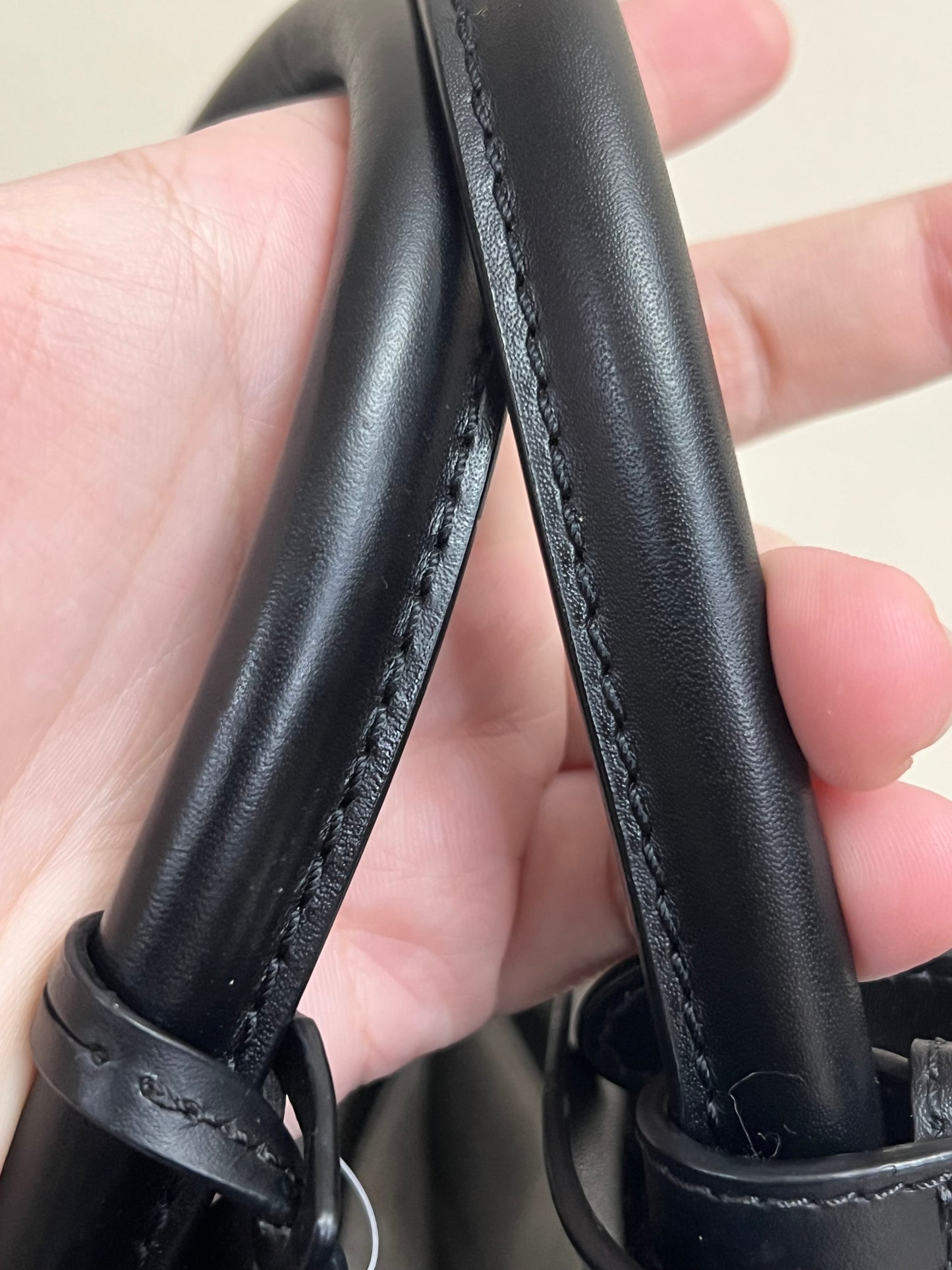 MCM PORFORATED TOTE BLACK