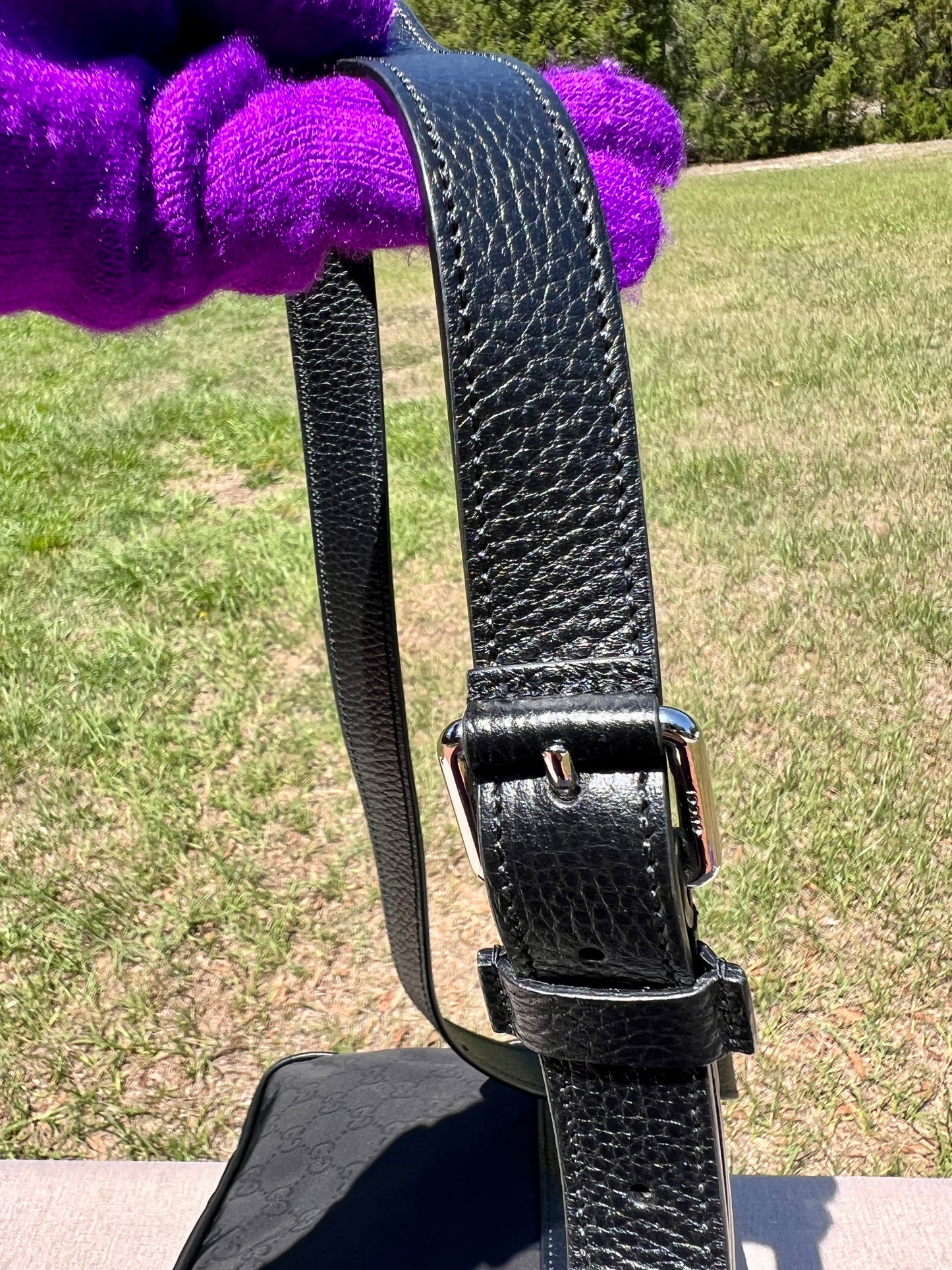 MESSENGER BAG BLACK