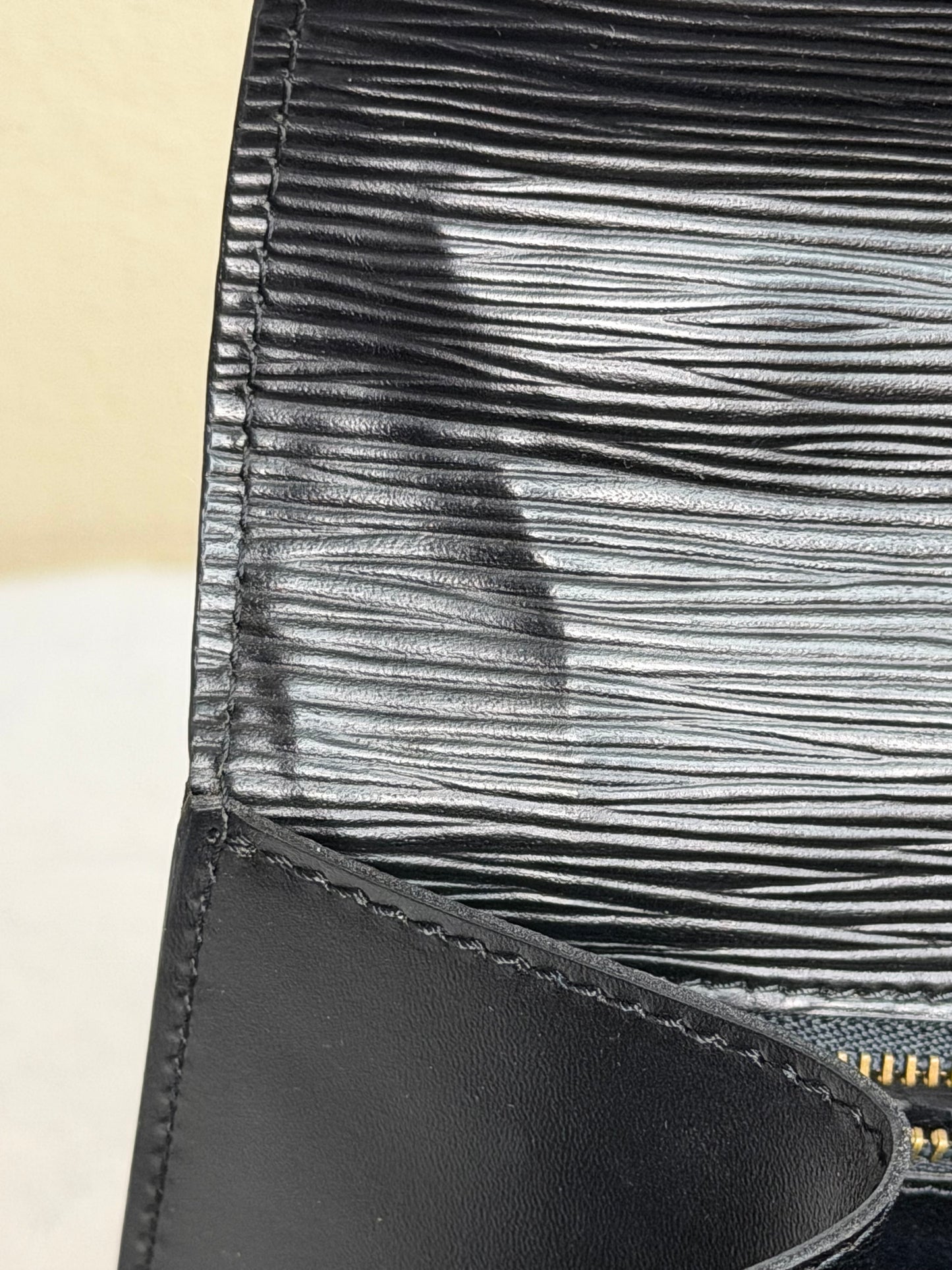 MONCEAU NOIR EPI BLACK