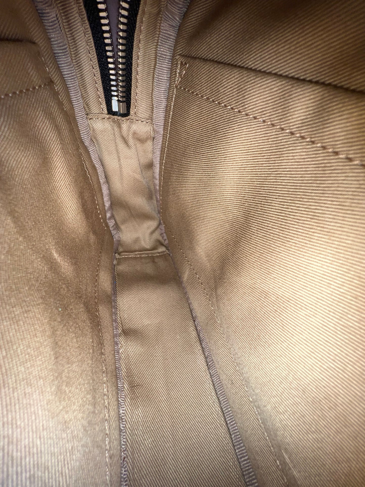 MCM AREN MESSENGER BAG