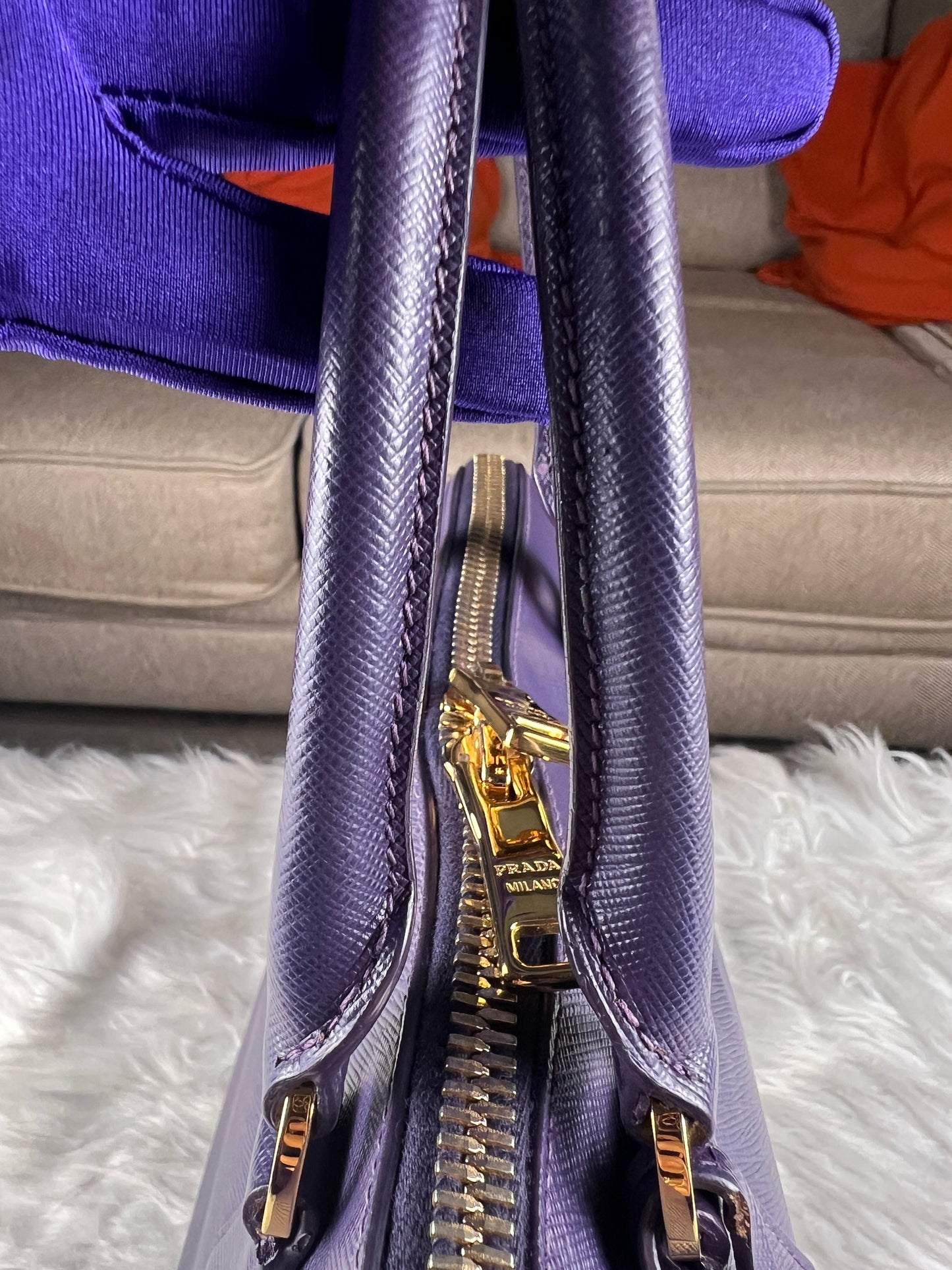 SAFFIANO PROMENADE HANDBAG