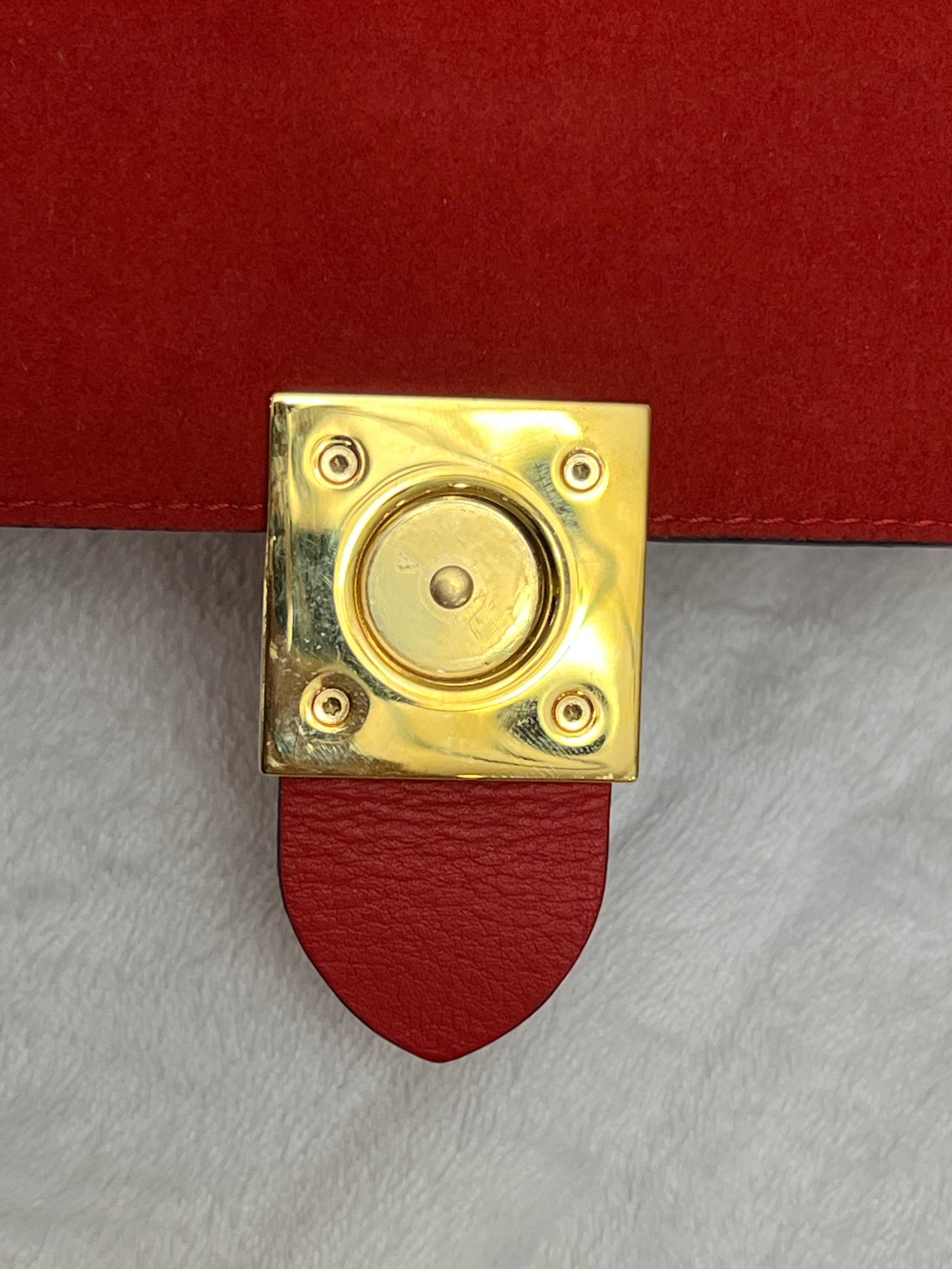 LOCKY BB RED