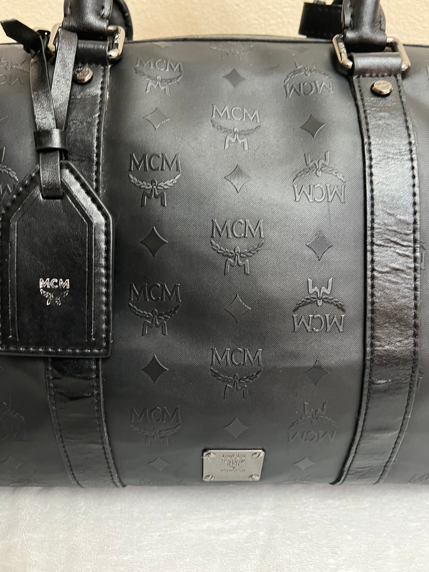 DUFFLE 45 BLACK ON BLACK