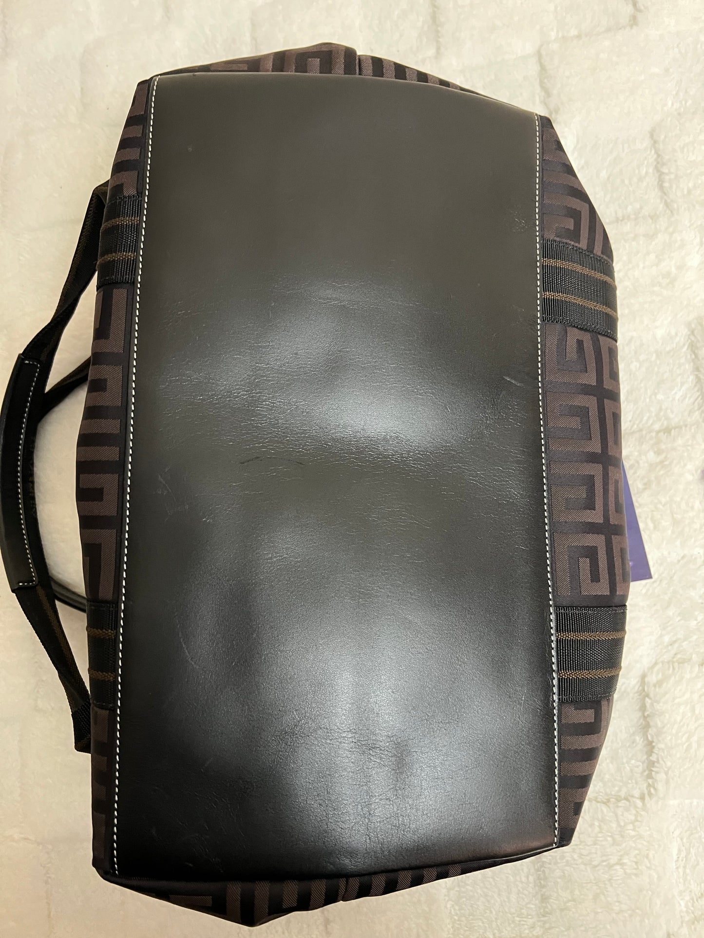 G_I_V_E_N_C_H_Y TOTE