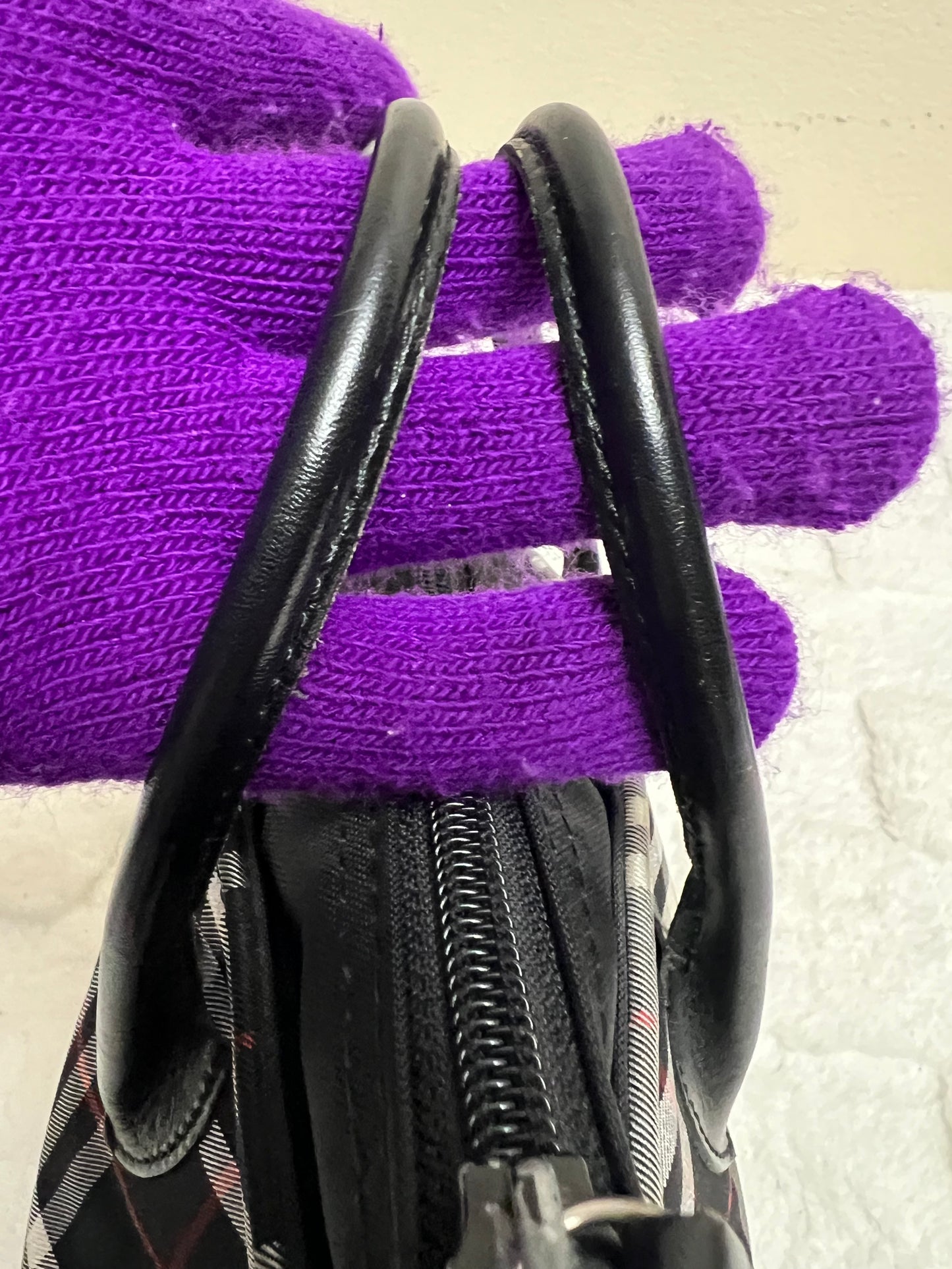 B _ B BLACK POUCH