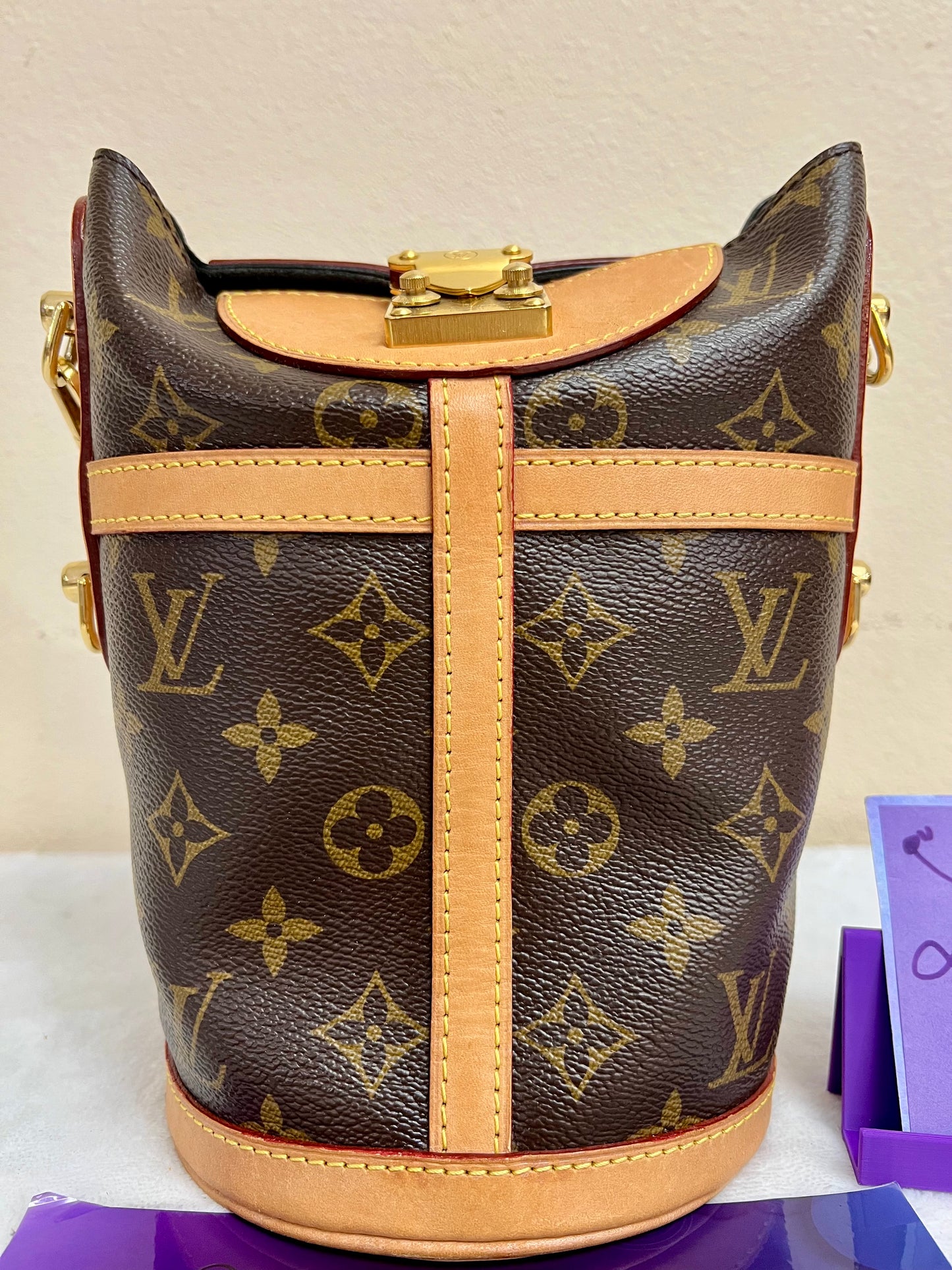 DUFFLE
