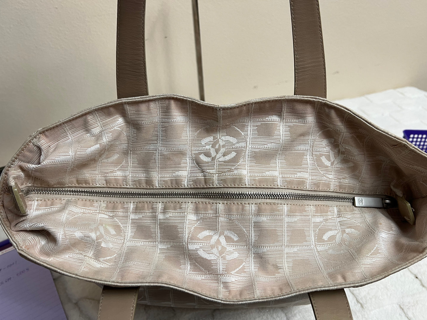 TRAVEL LINE TOTE