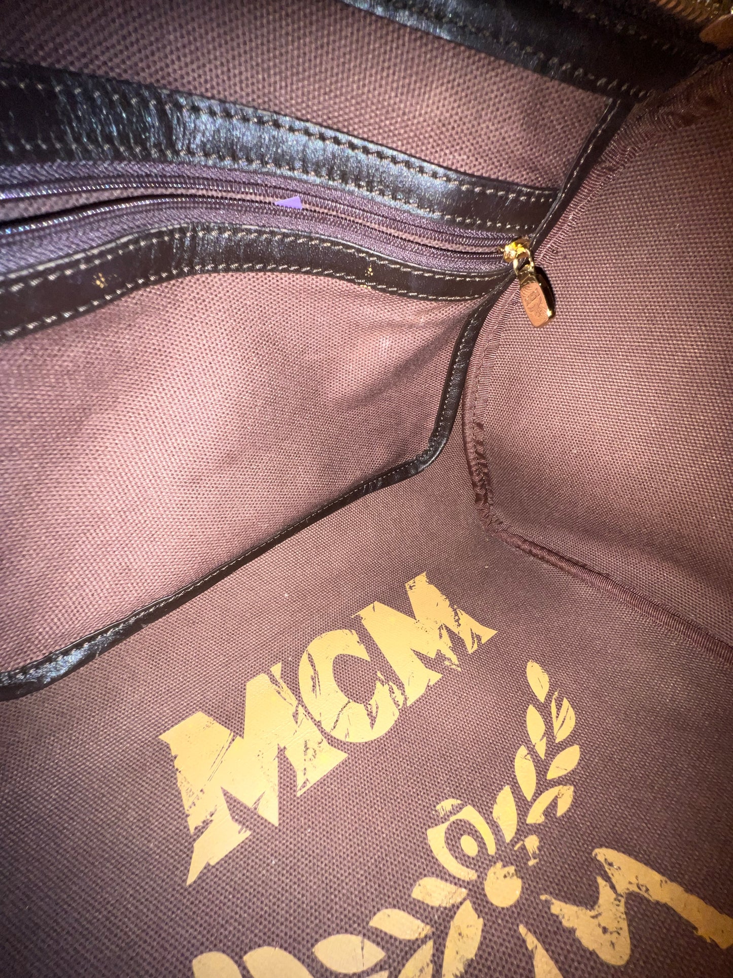 MCM BOSTON CHOCO 25 w/ BONE