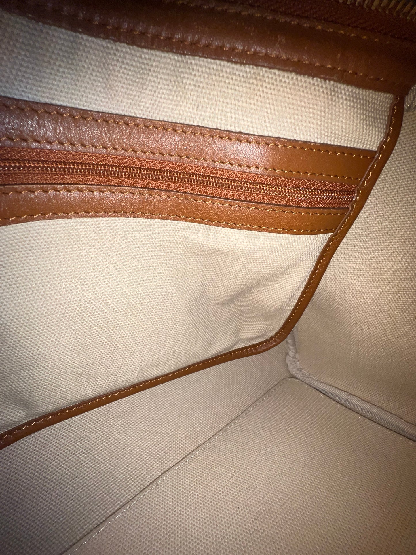 MCM BOSTON 25 W/ BONE