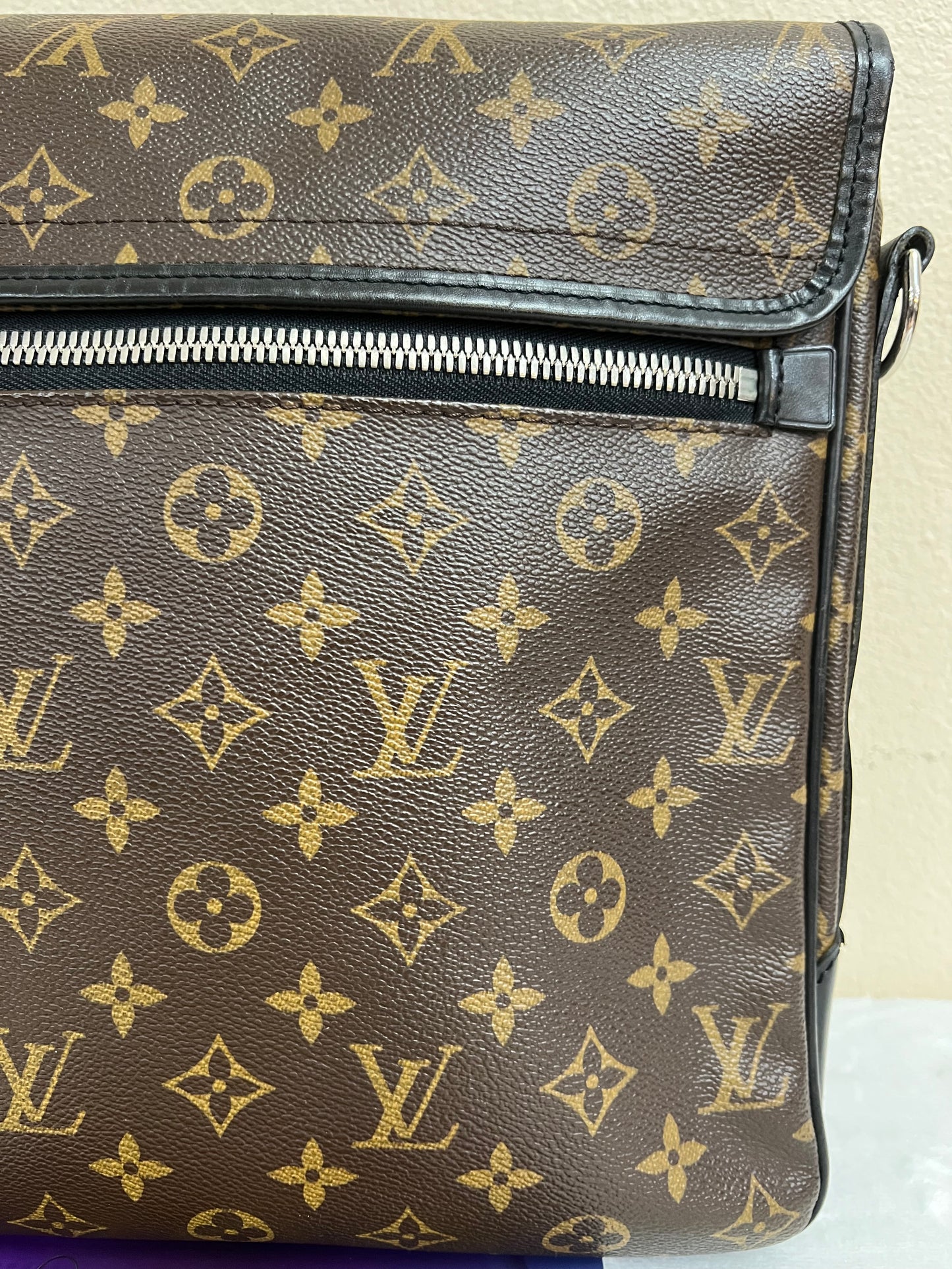 MACASAR CROSSBODY