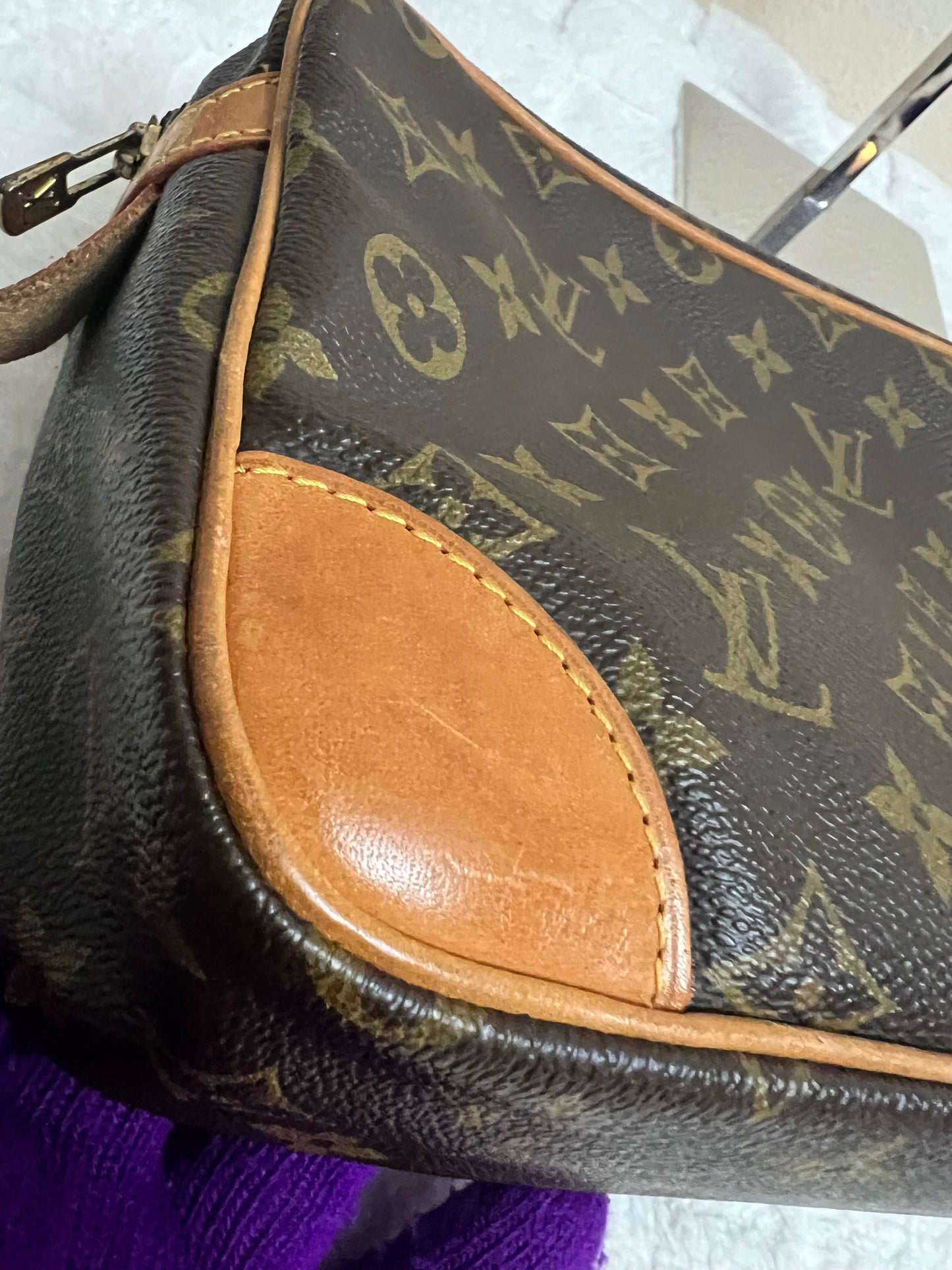 COMPIEGNE 28 CLUTCH