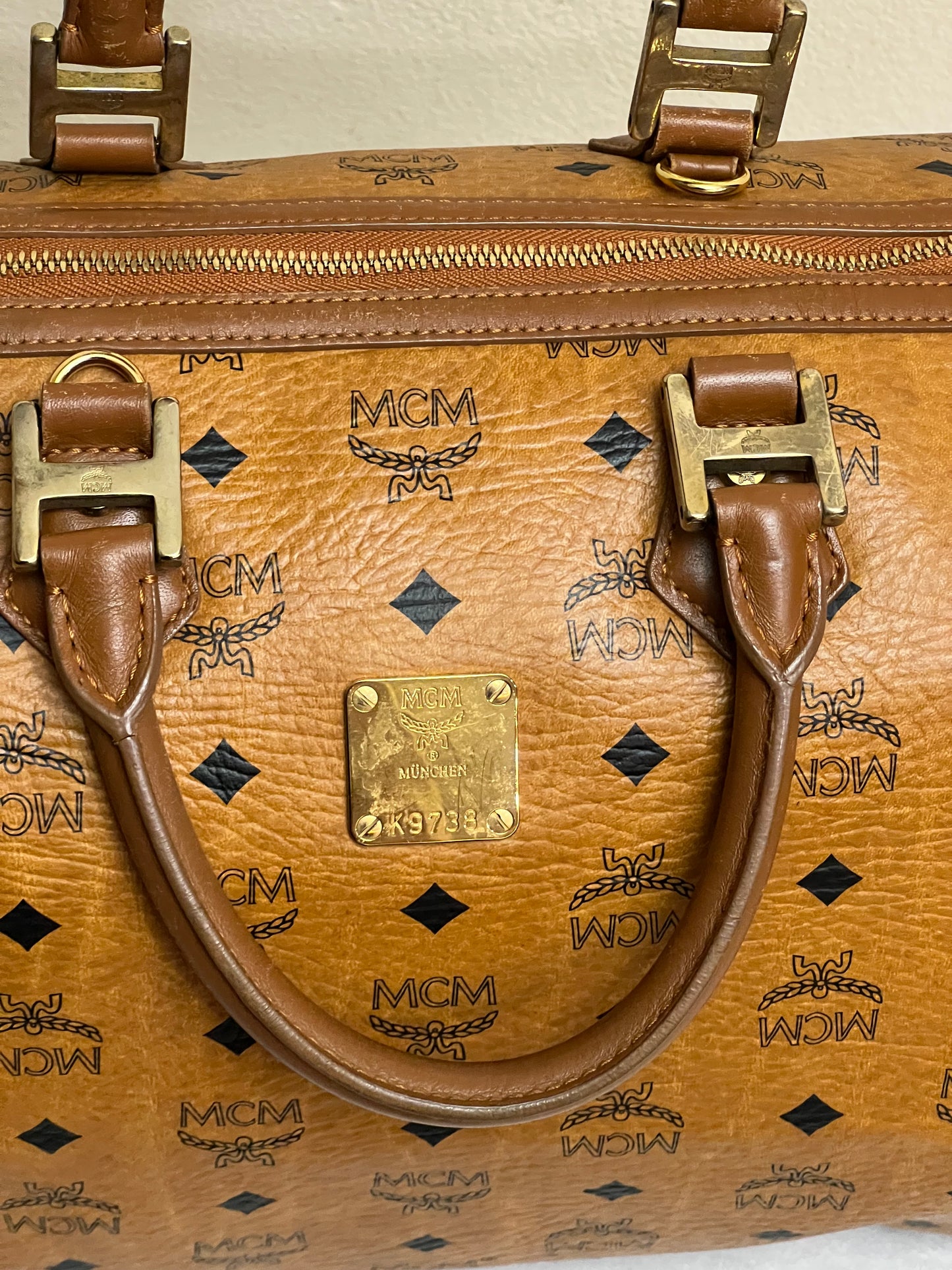 MCM DUFFLE 40 COGNAC