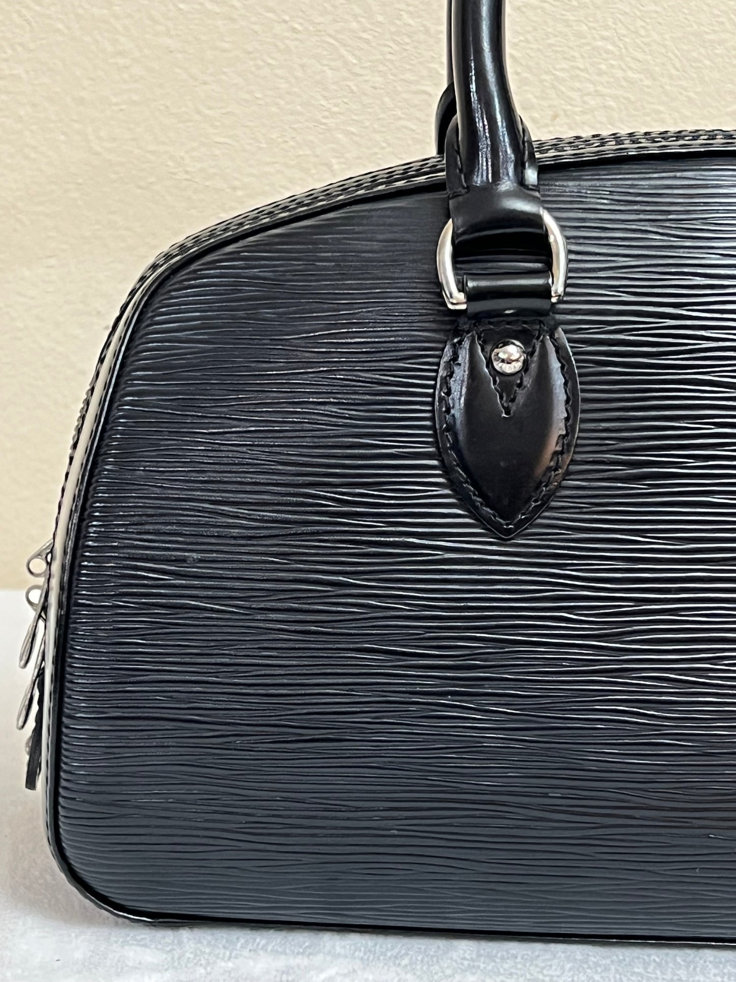 JASMINE EPI BLACK