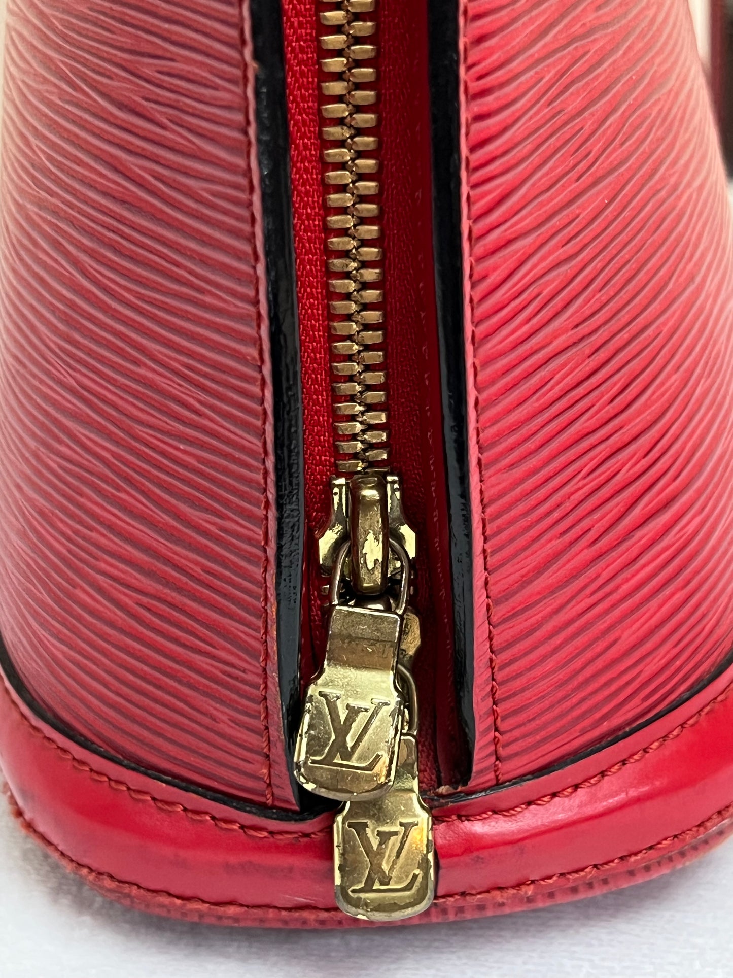 LUSSAC EPI RED
