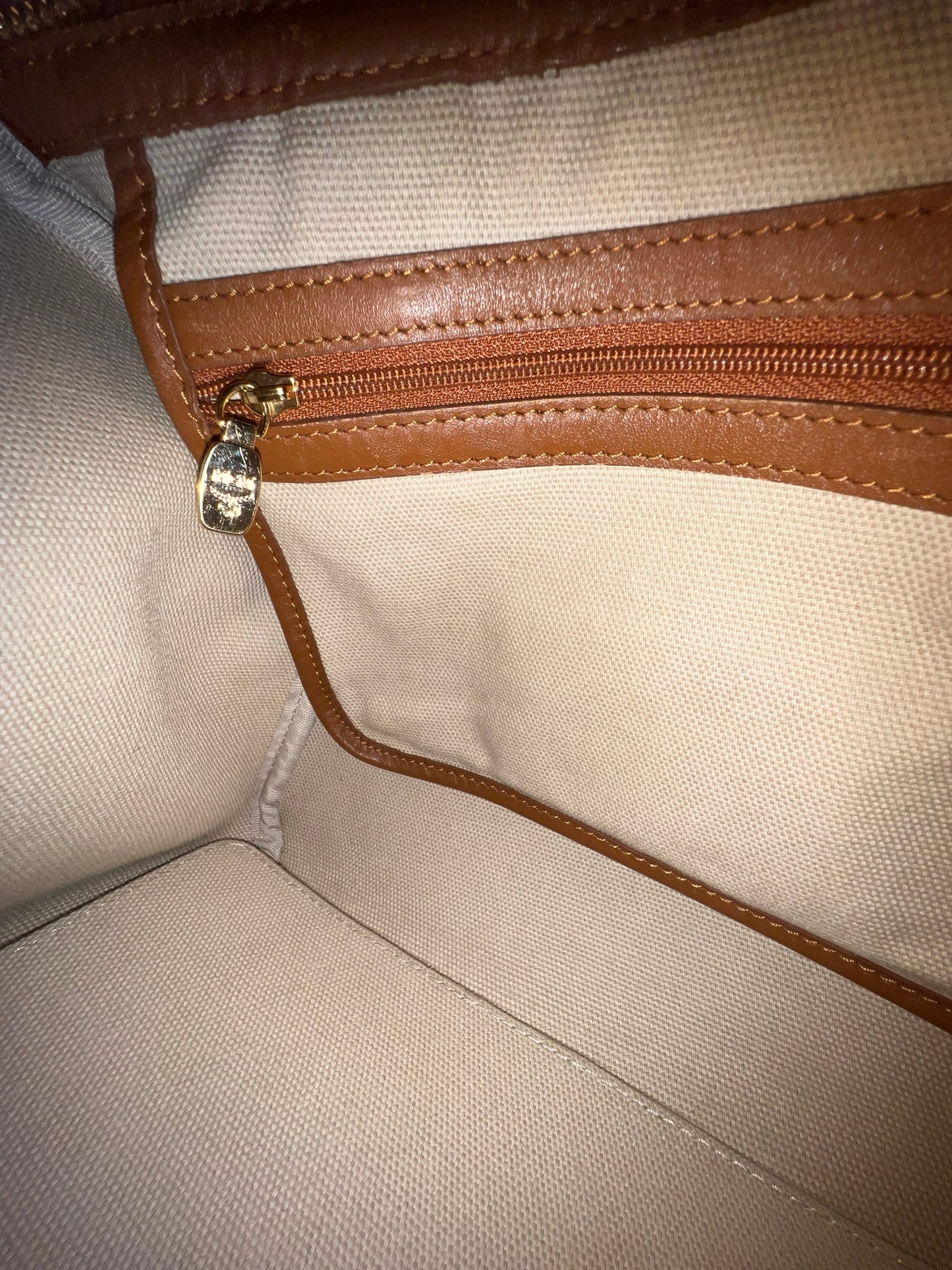 MCM BOSTON 25 W/ BONE