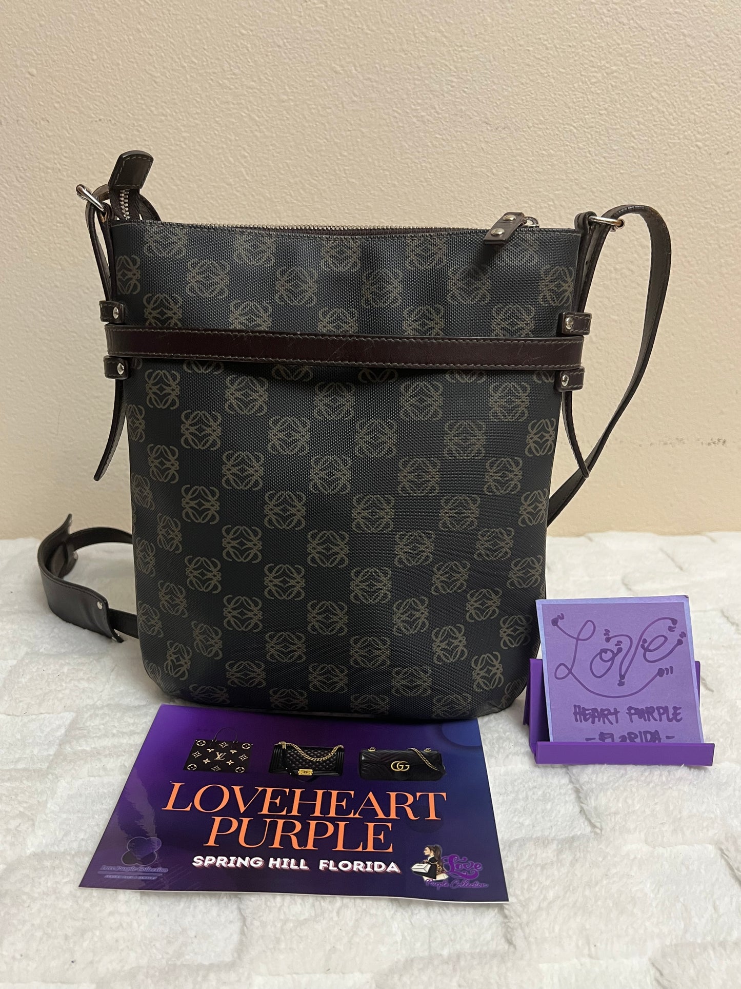 L _ O _ E _ W _ E CROSSBODY