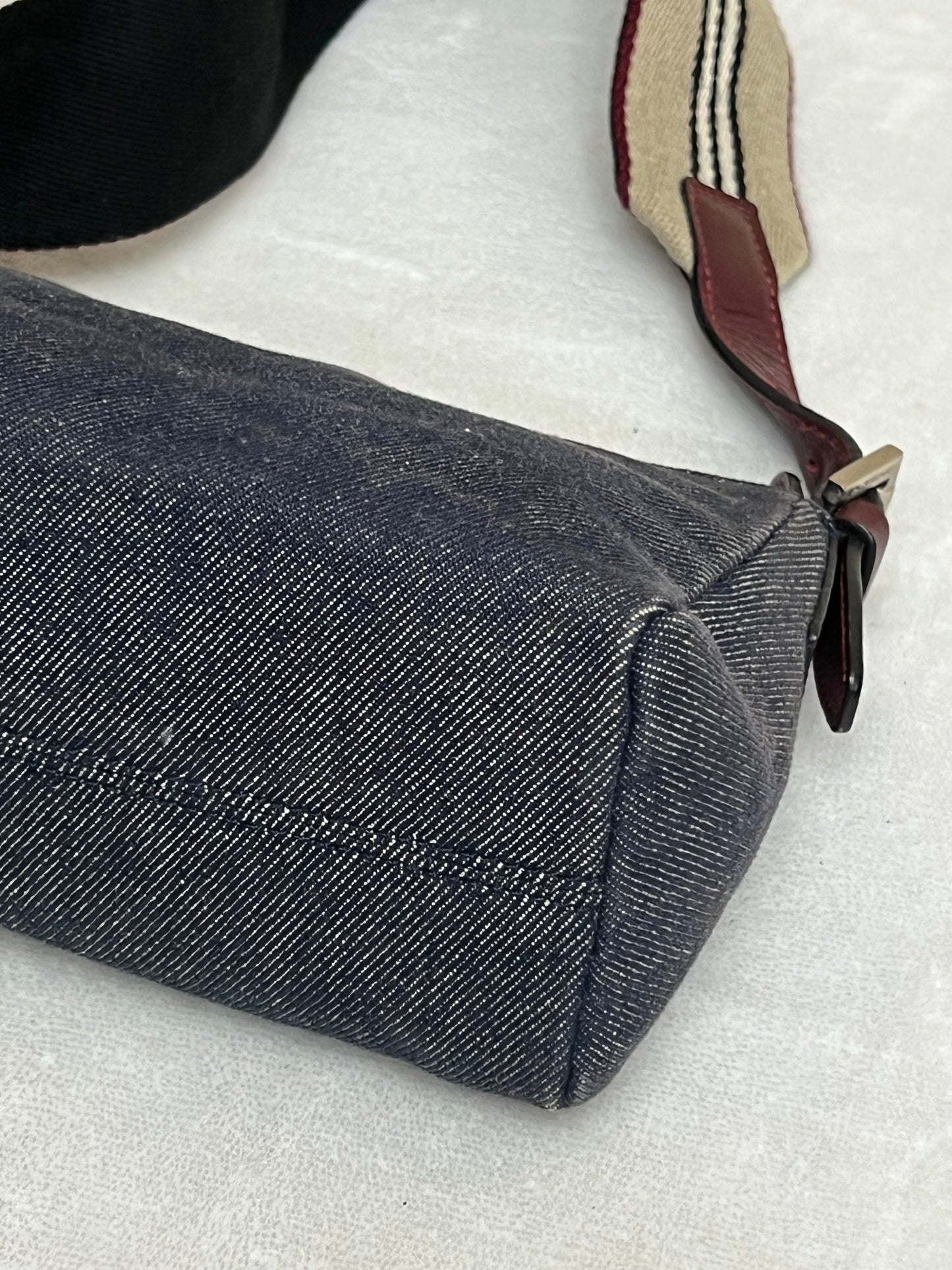 BURBERRY DENIM SHOULDER BAG