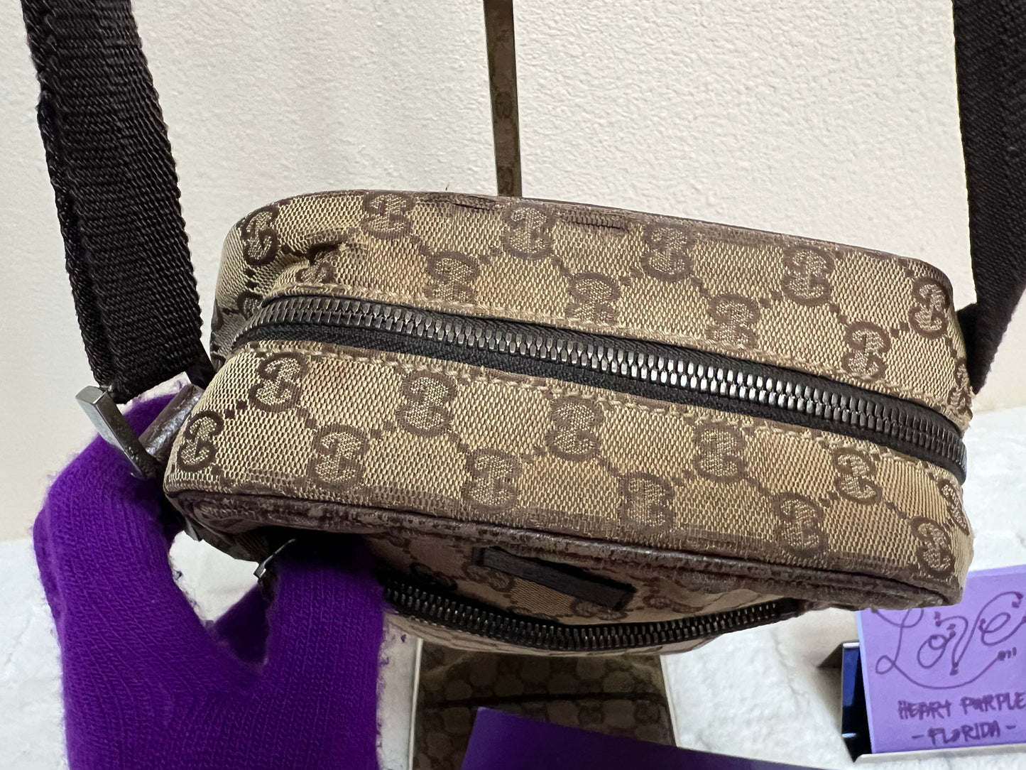 SUPREME CROSSBODY
