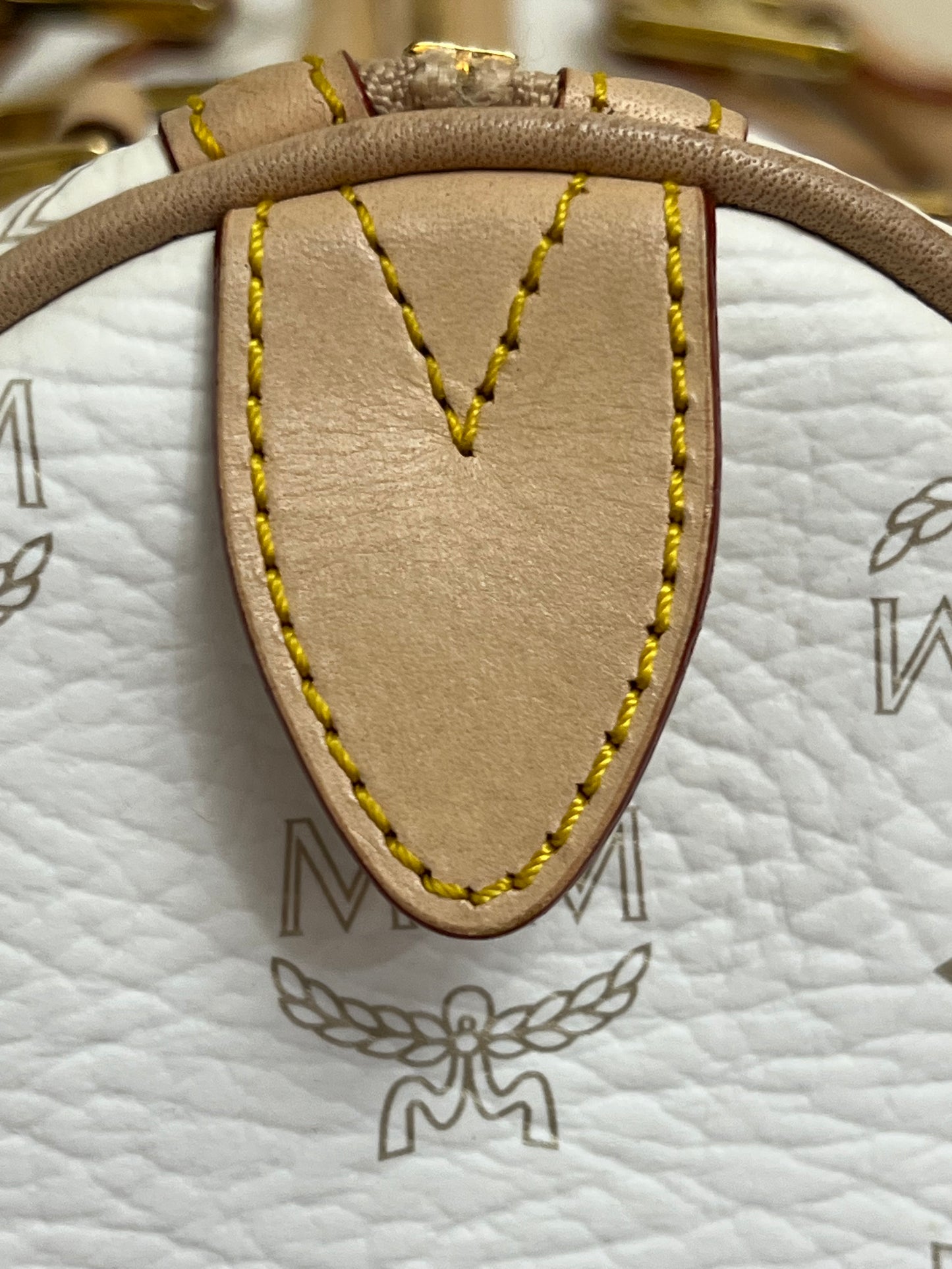 MCM BOSTON WHITE 30