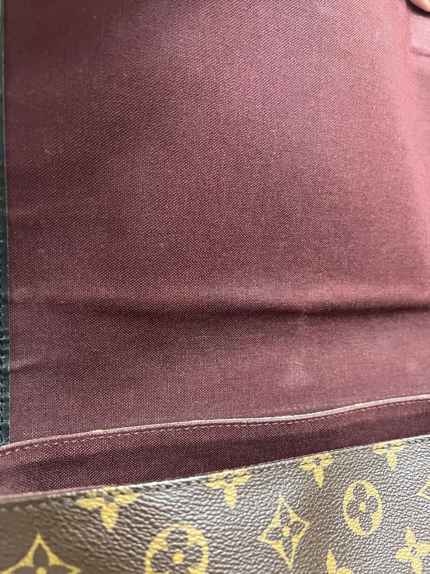 MACASAR CROSSBODY
