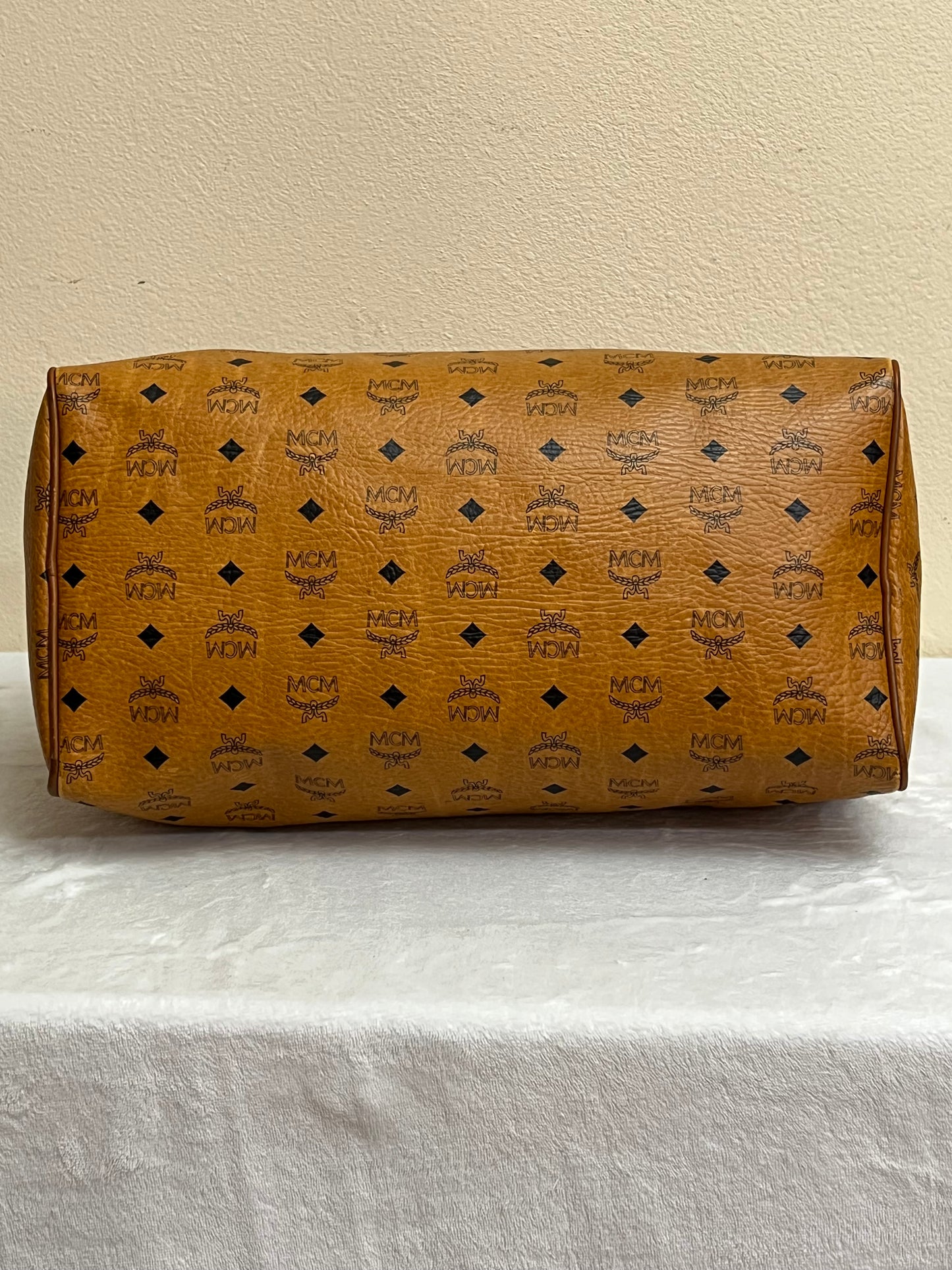 MCM DUFFLE 40 COGNAC