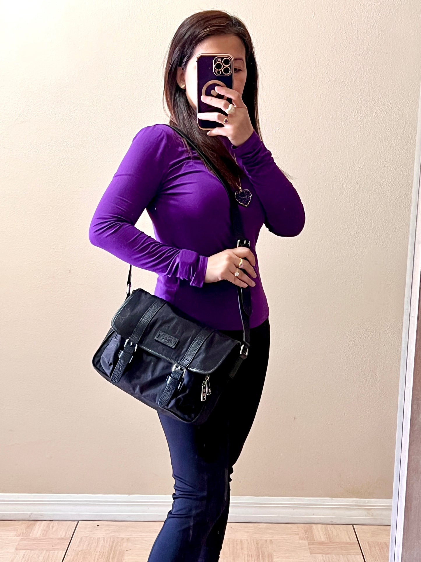MESSENGER BAG BLACK