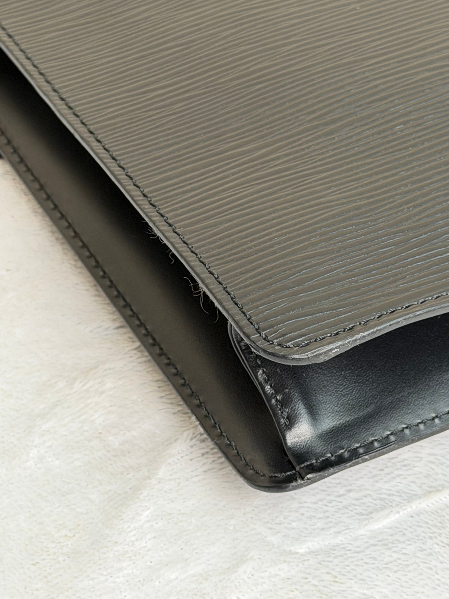 MONCEAU NOIR EPI BLACK