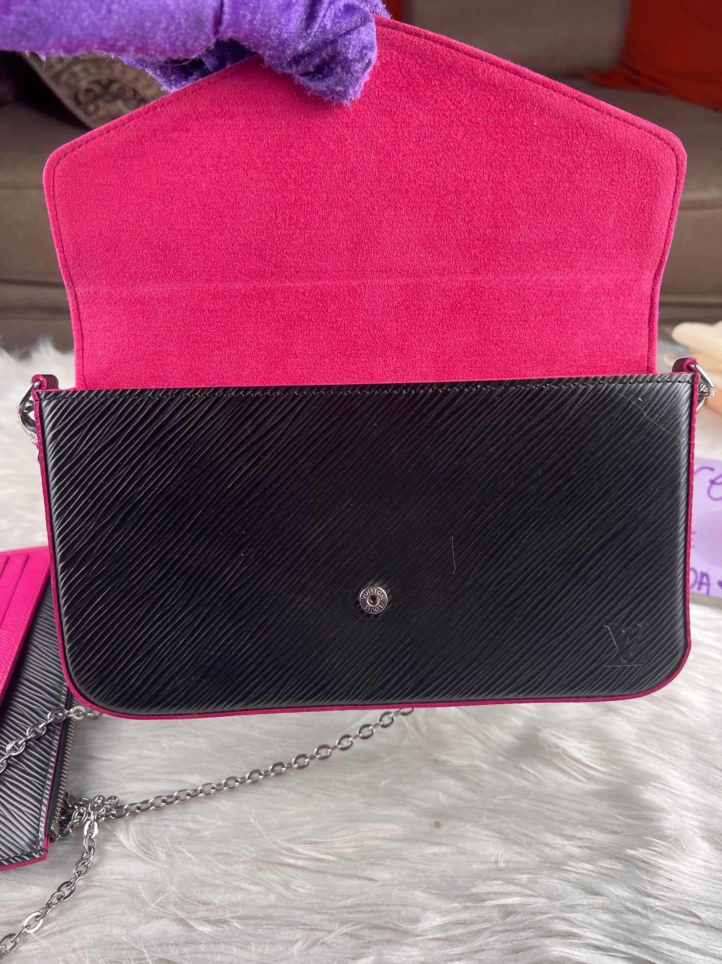 FELICIE POCHETTE EPI BLACK/PINK