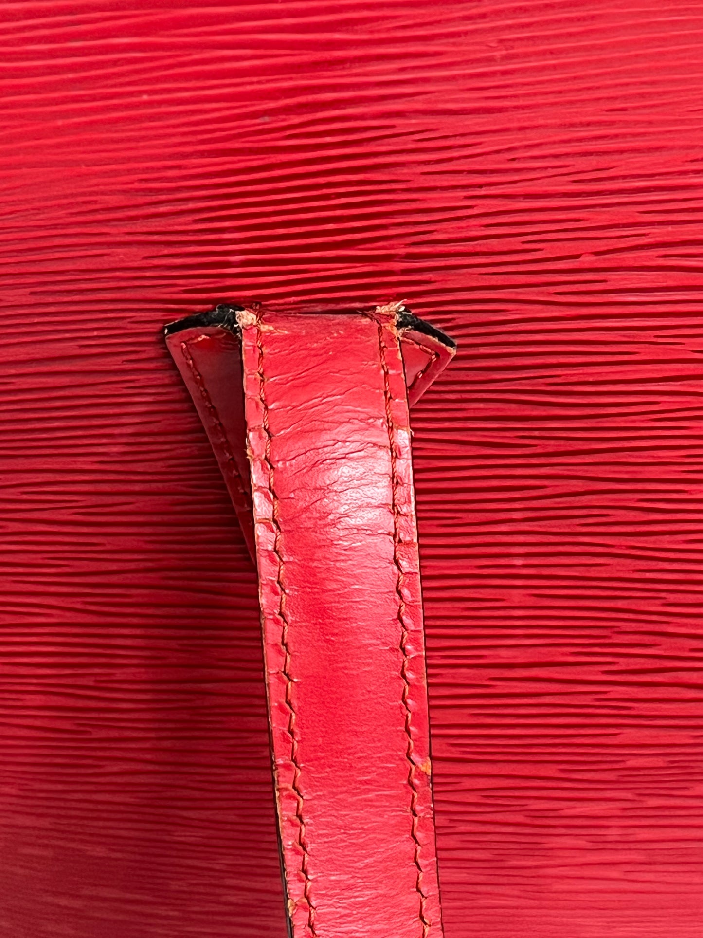 LUSSAC EPI RED