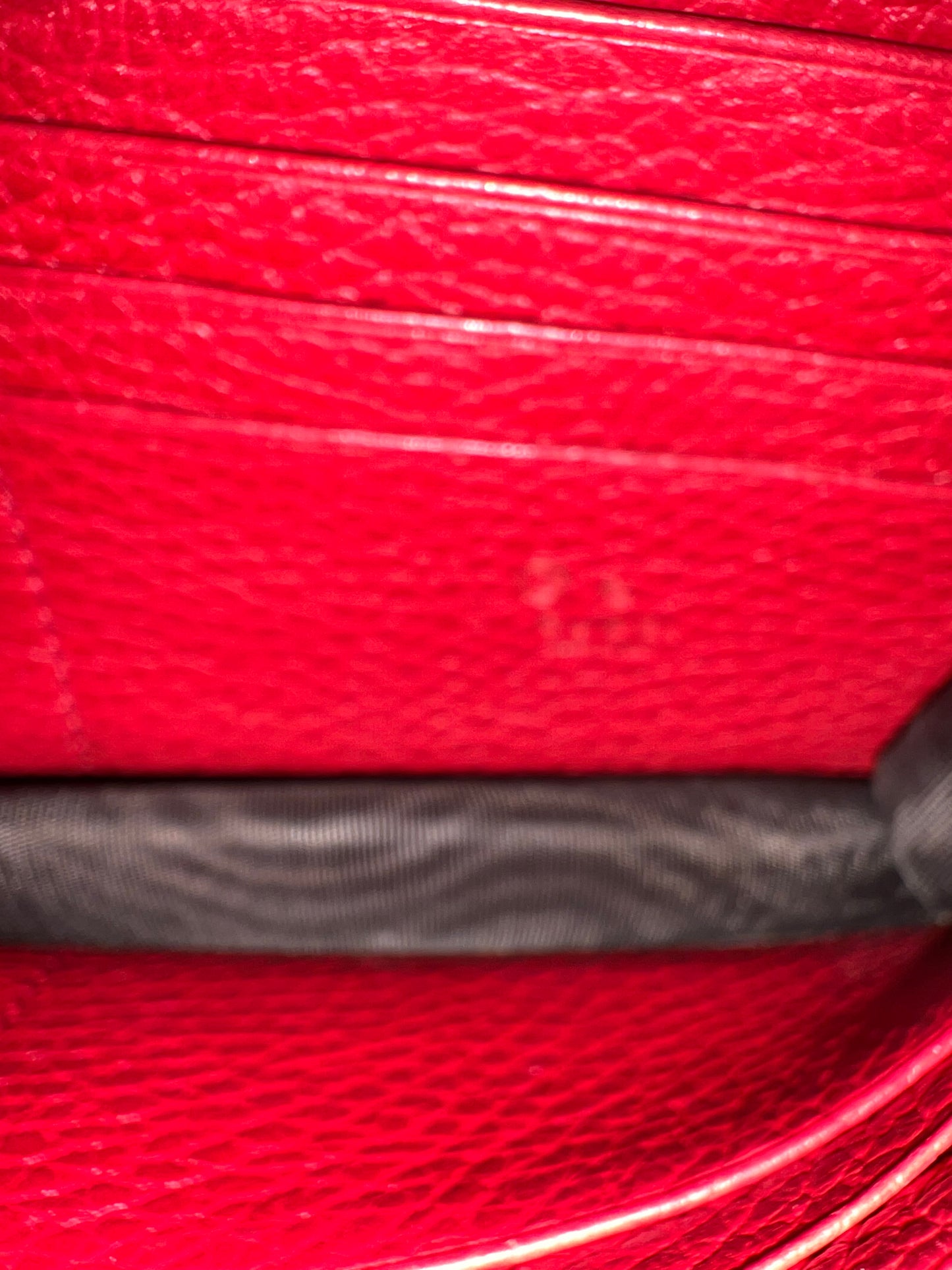 INTERLOCKING WALLET ON CHAIN