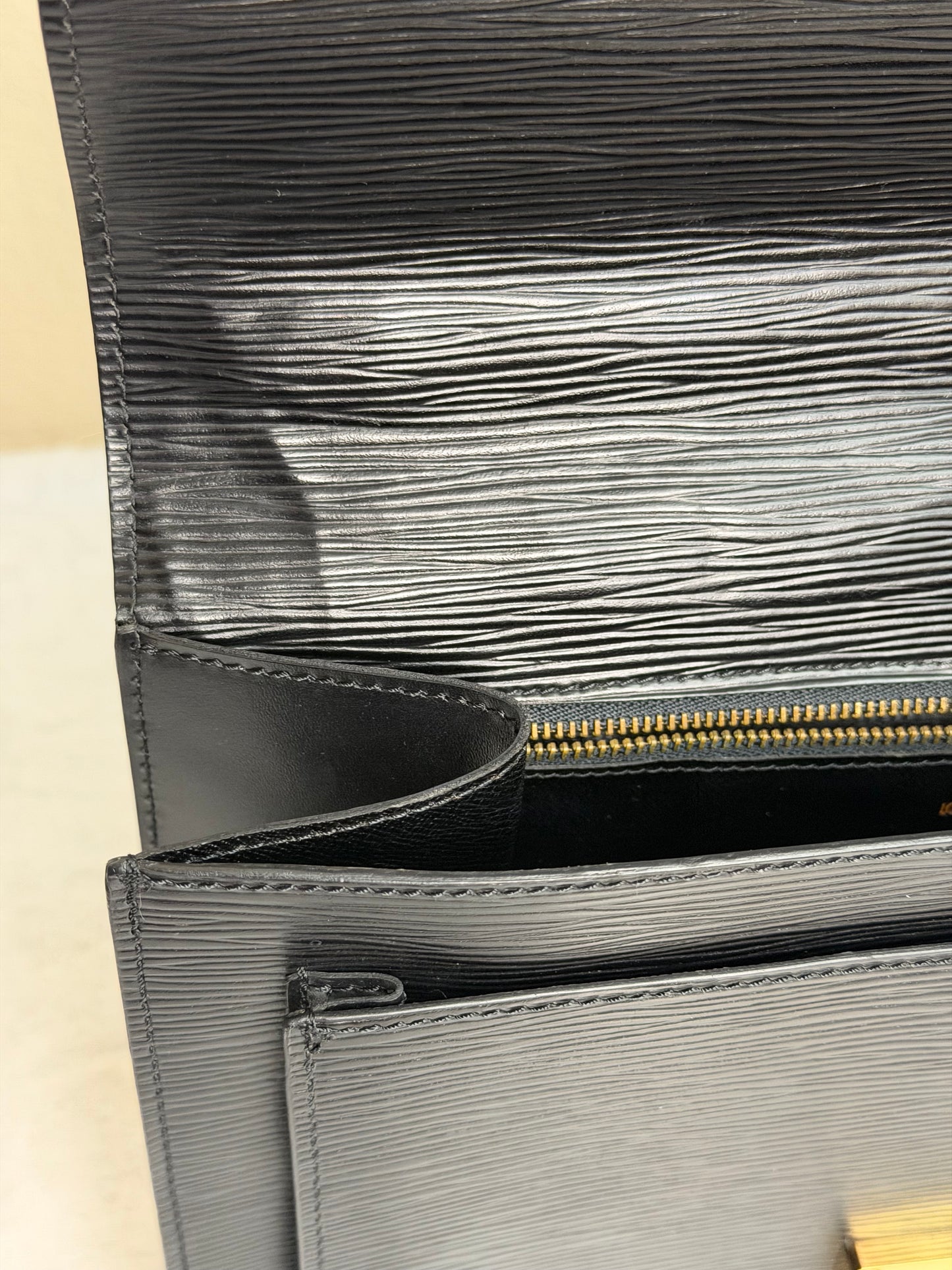 MONCEAU NOIR EPI BLACK