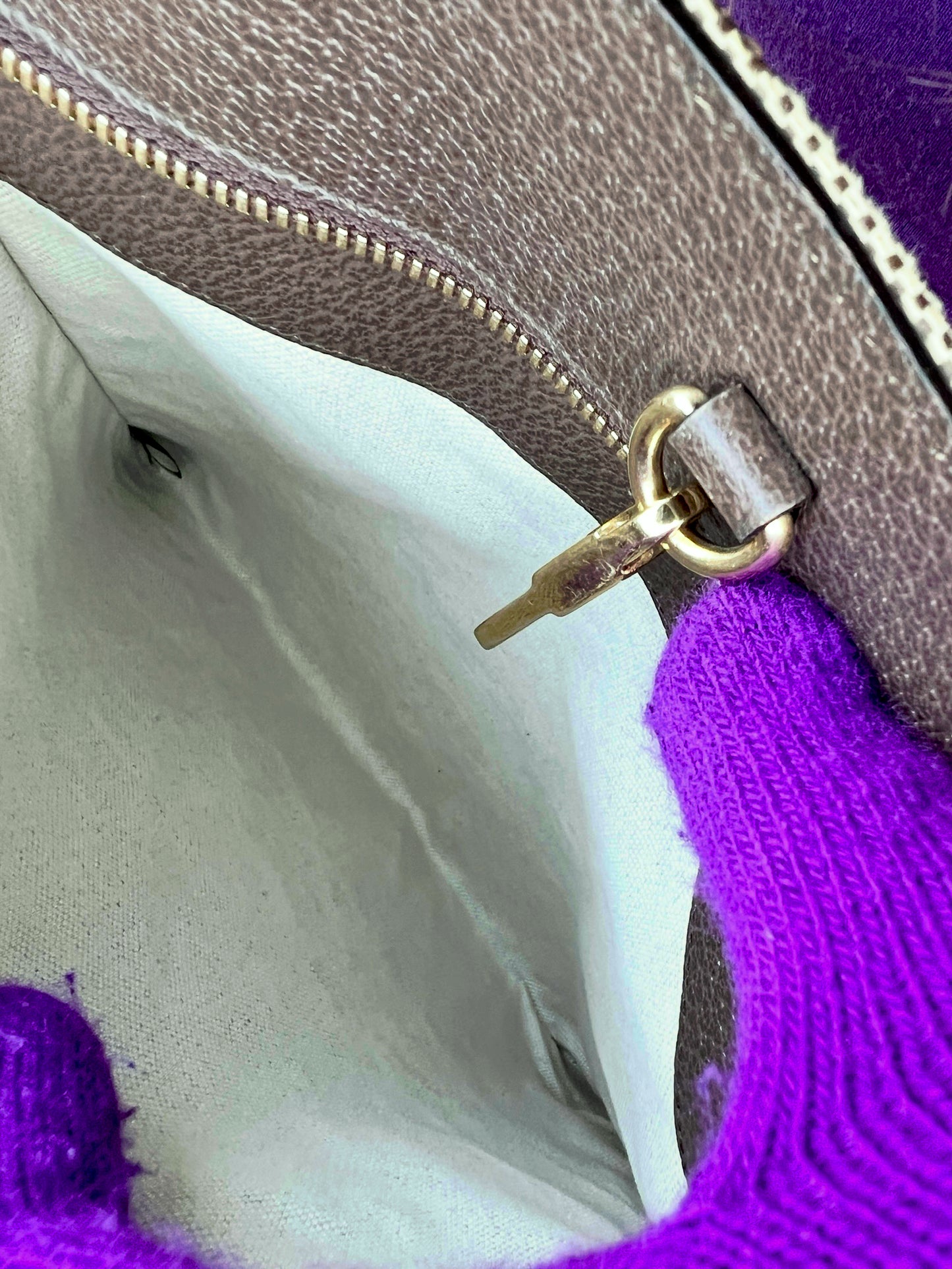 JUMBO TOTE BAG