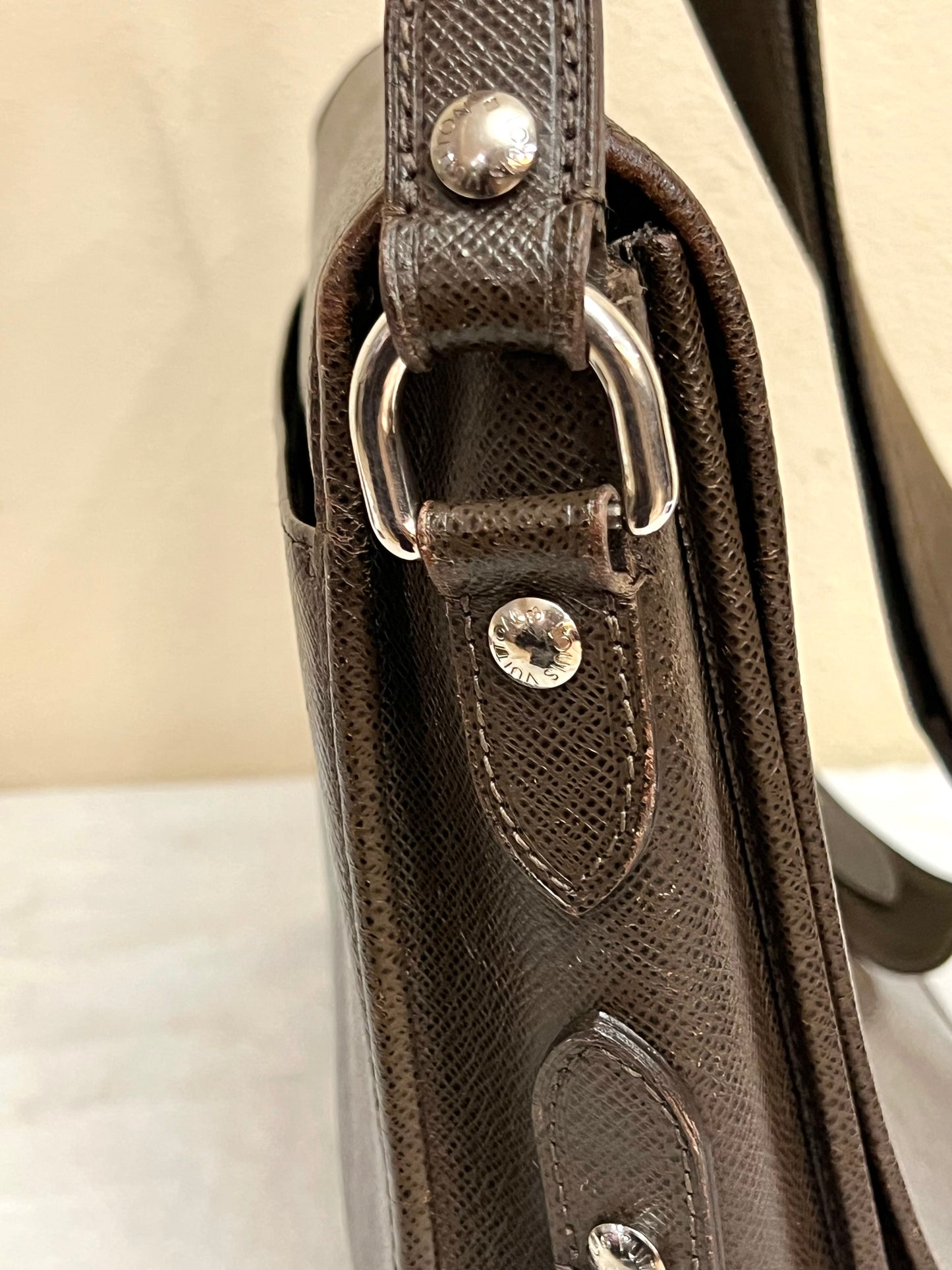 ANDRIE MESSENGER TAIGA