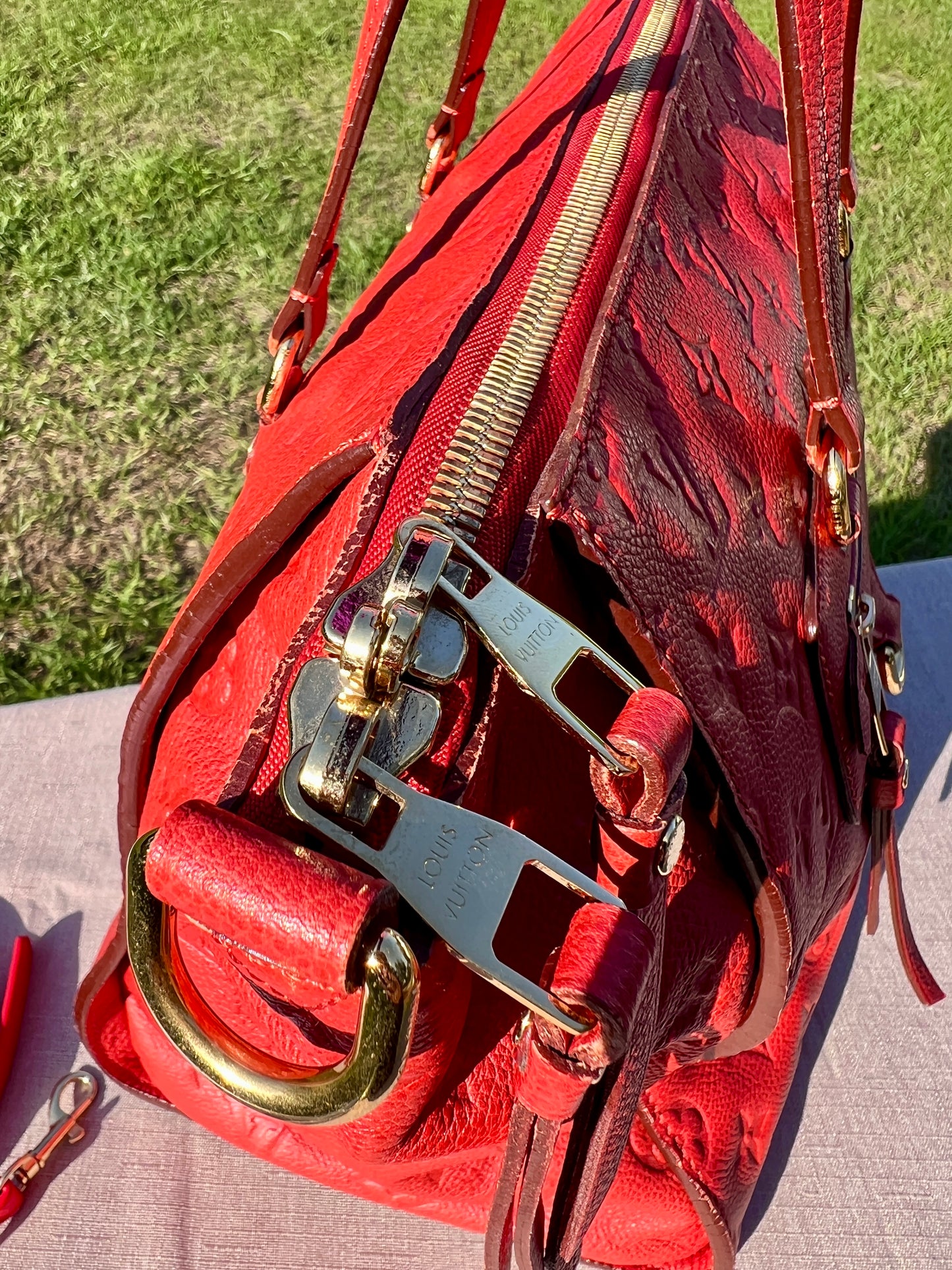 LUMINEUSE EMPRIENTE RED PM 