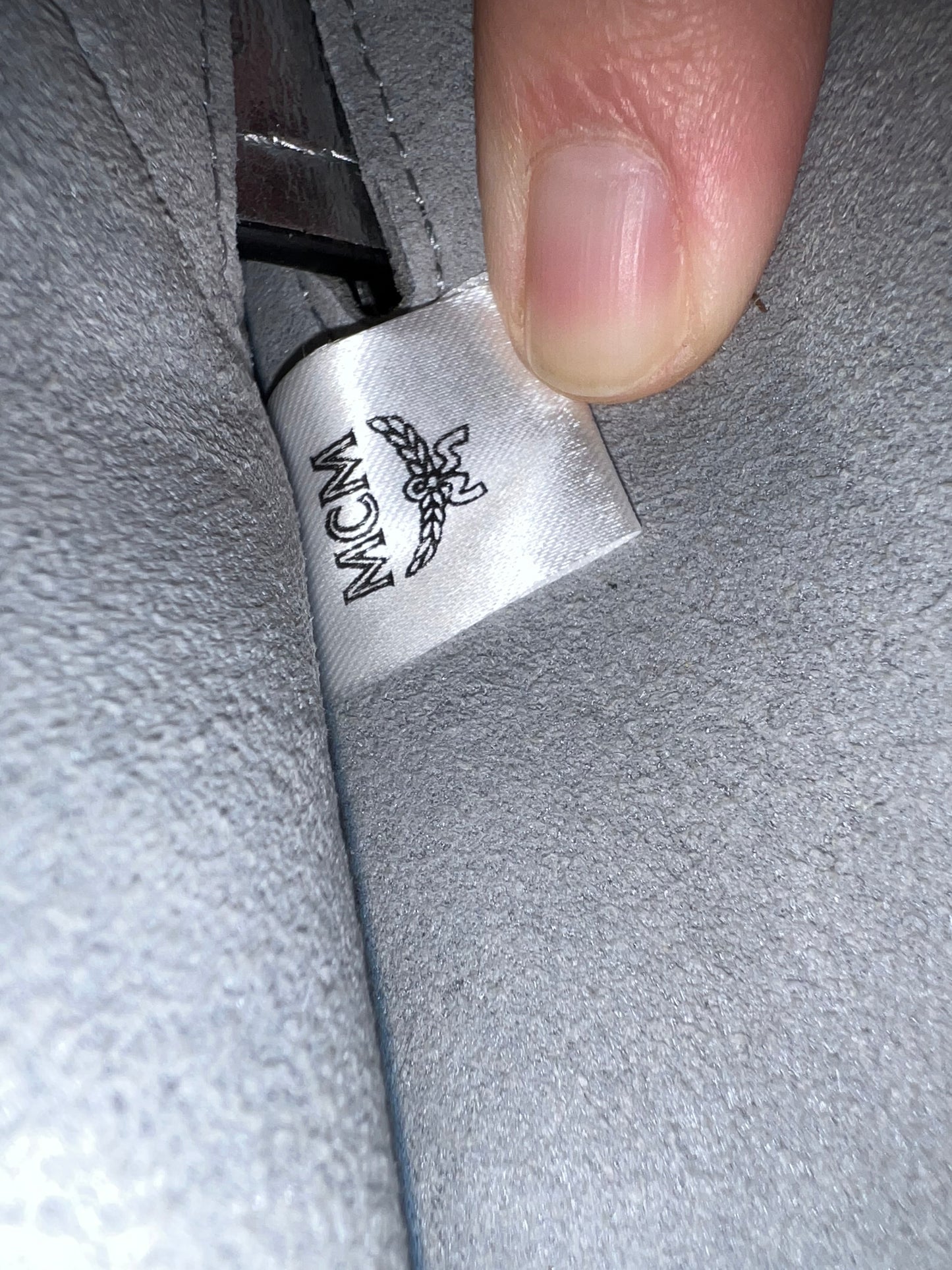 MCM PORFORATED TOTE BLACK