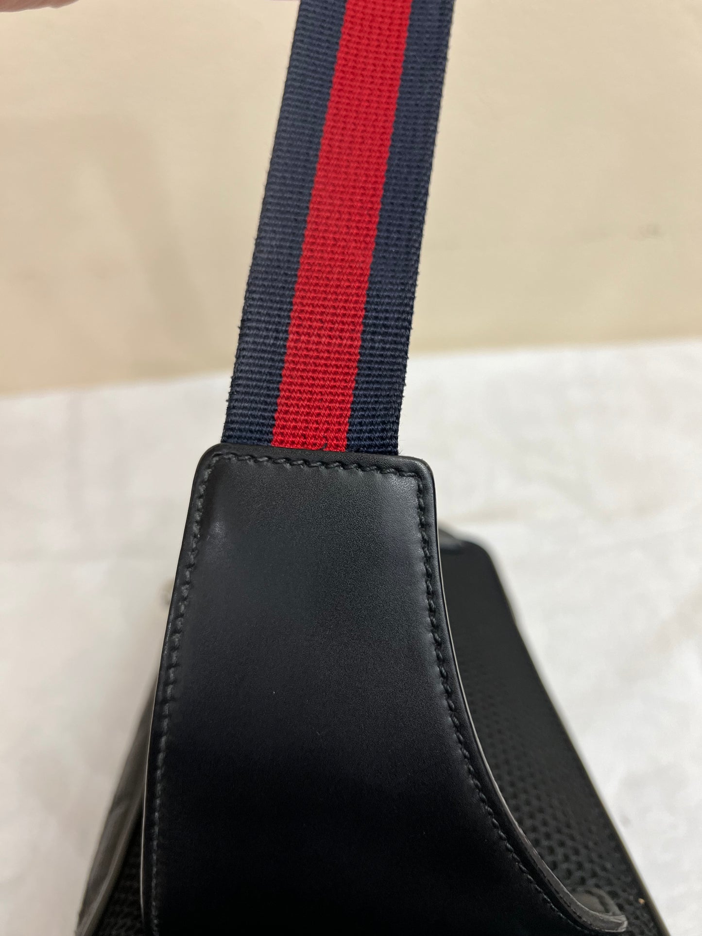 SUPREME BELTBAG