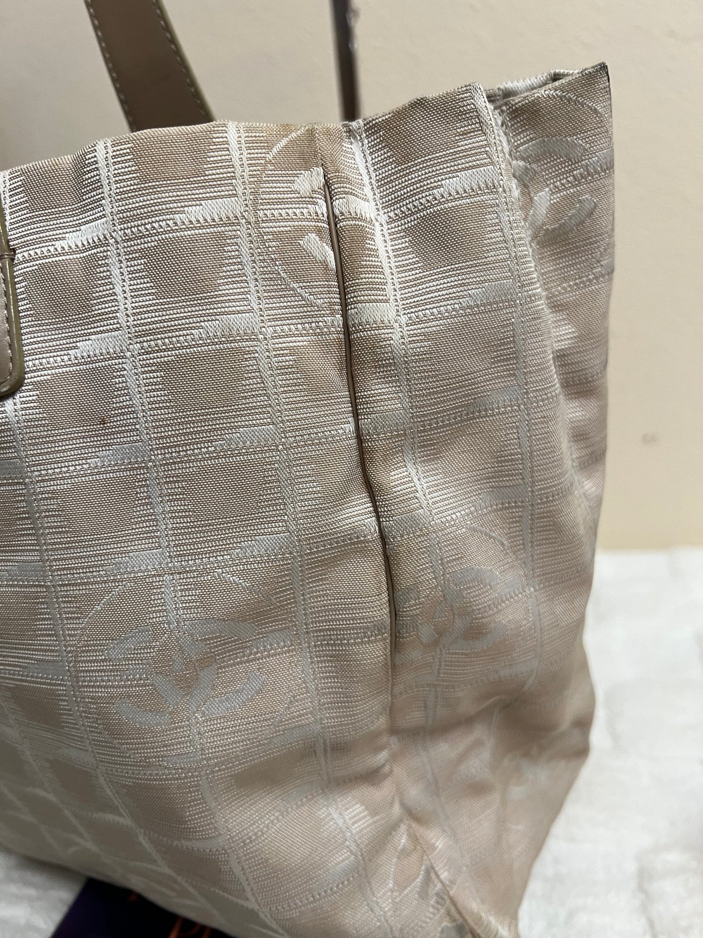 TRAVEL LINE TOTE 2