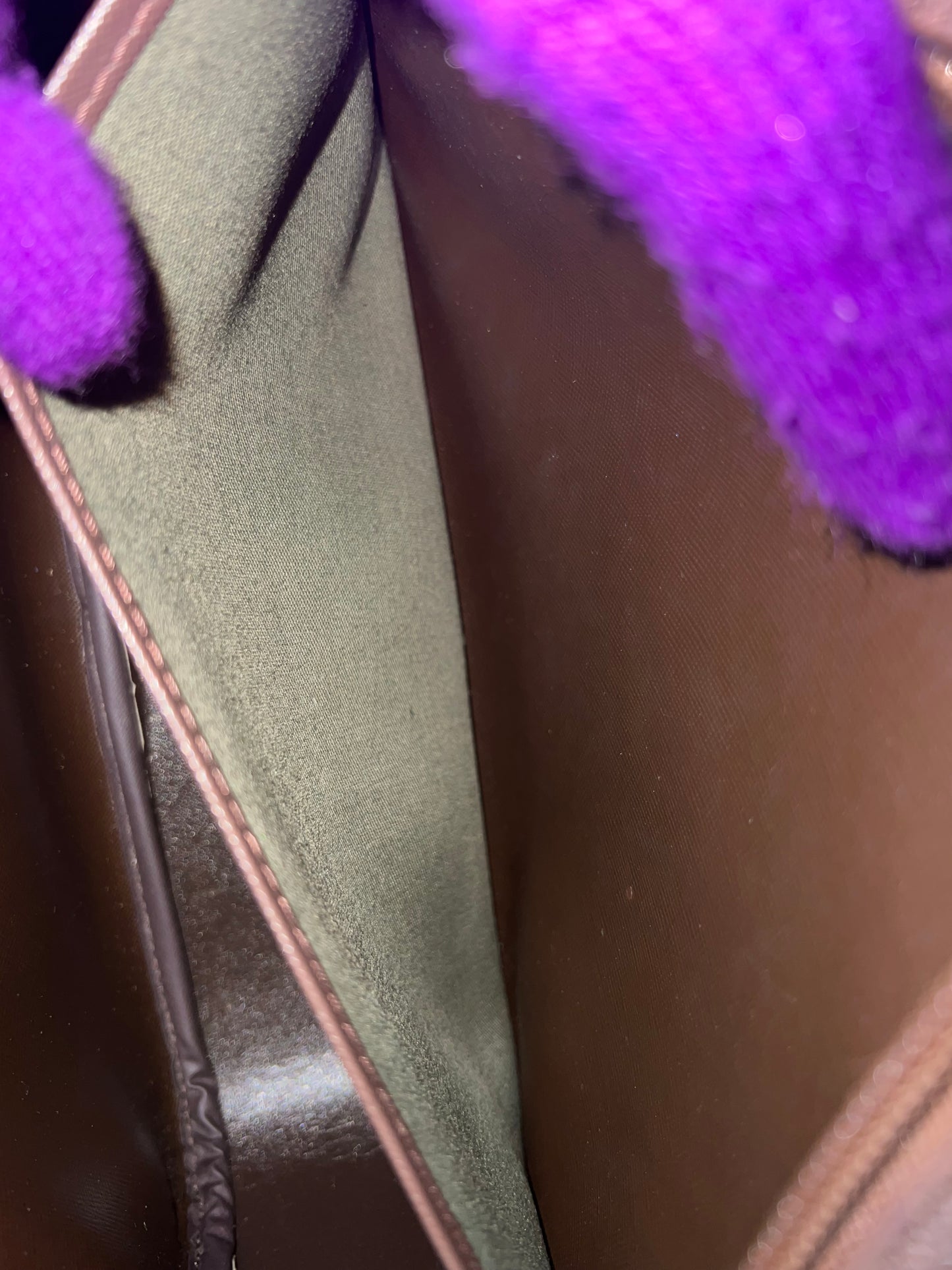 B _ B SHOULDER BAG