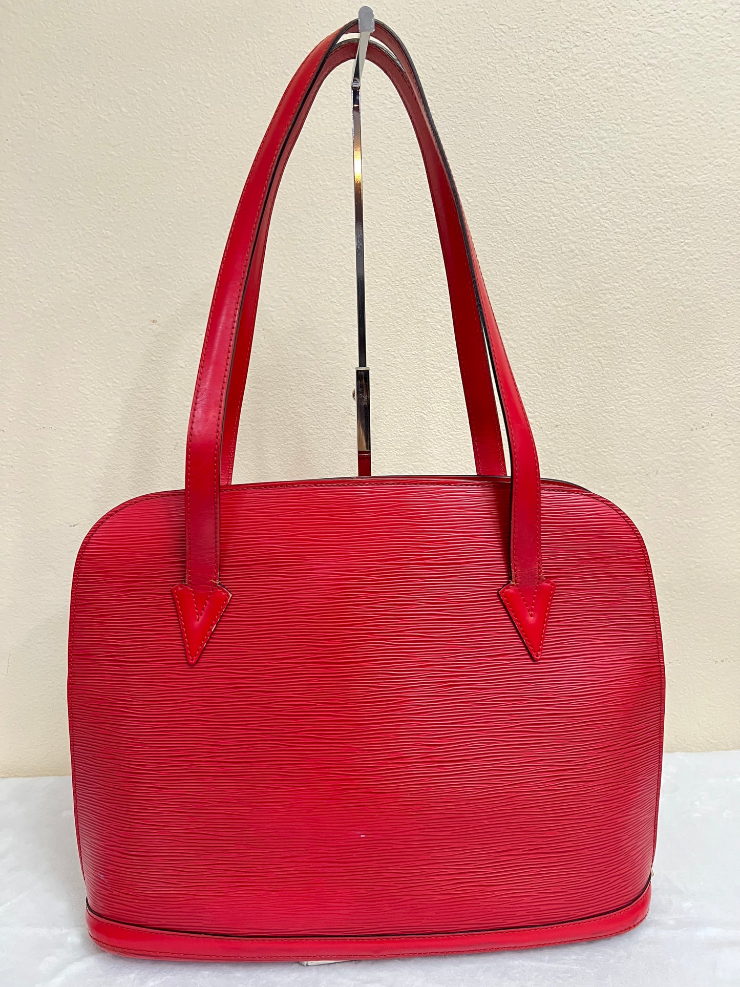 LUSSAC EPI RED