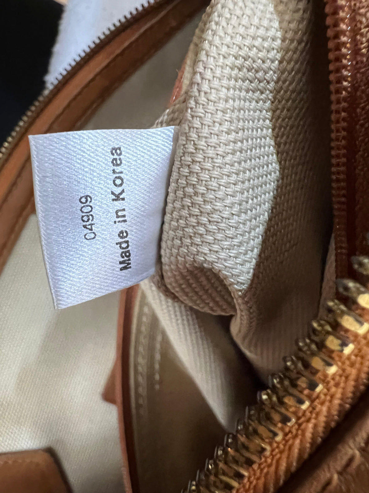 MCM DUFFLE 40 COGNAC