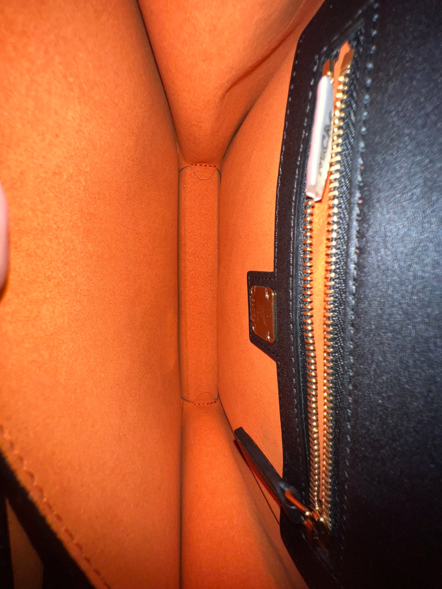 MCM PATRICIA STUDDED BLACK