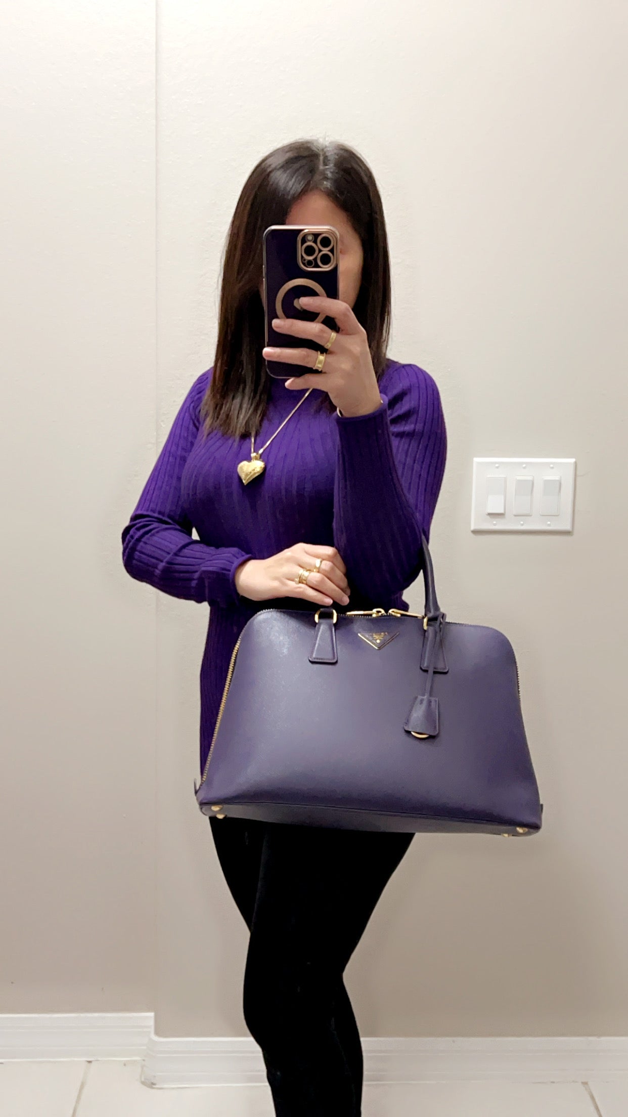 SAFFIANO PROMENADE HANDBAG