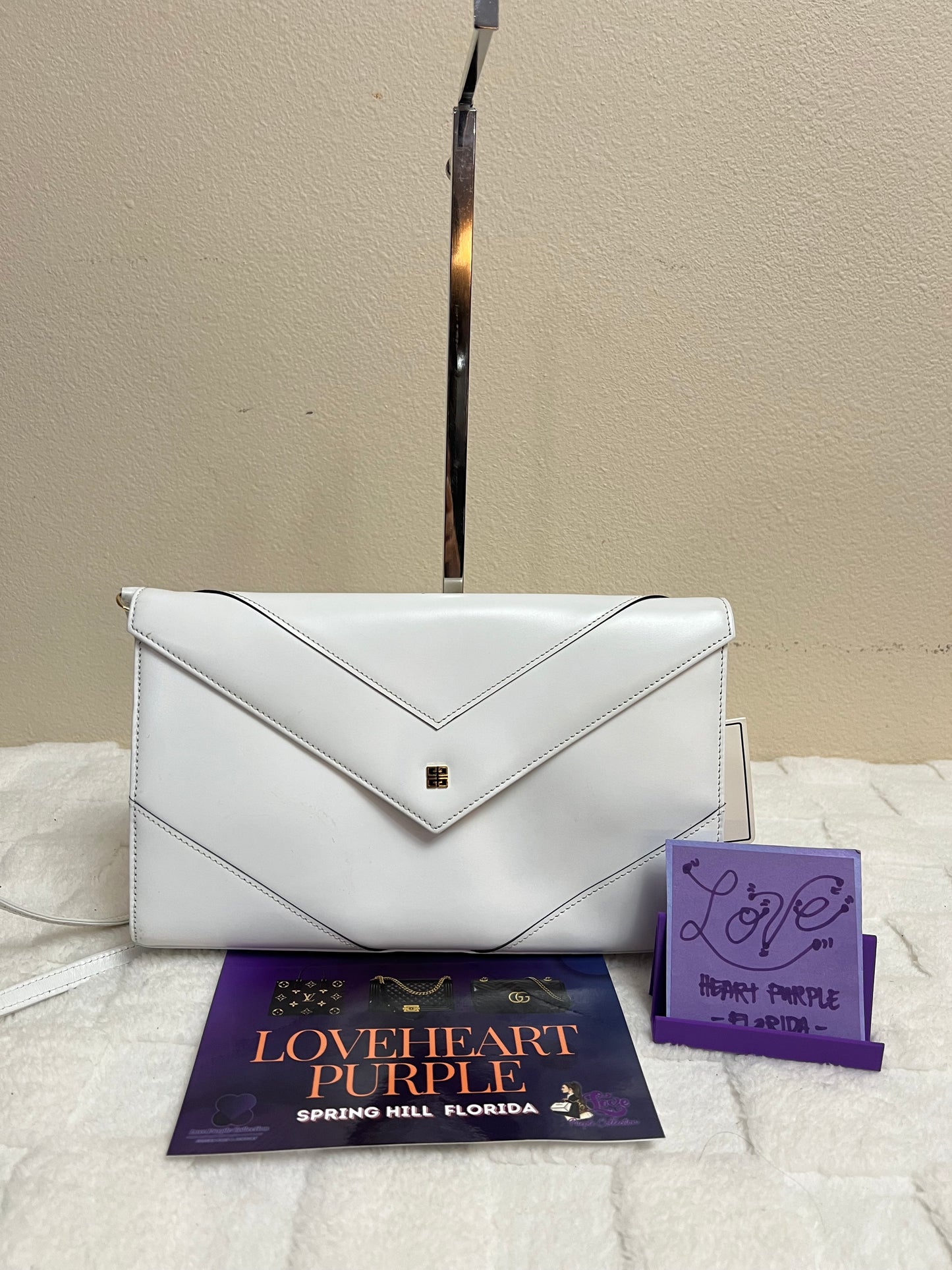 GIVE_NCHY SHOULDER BAG WHITE