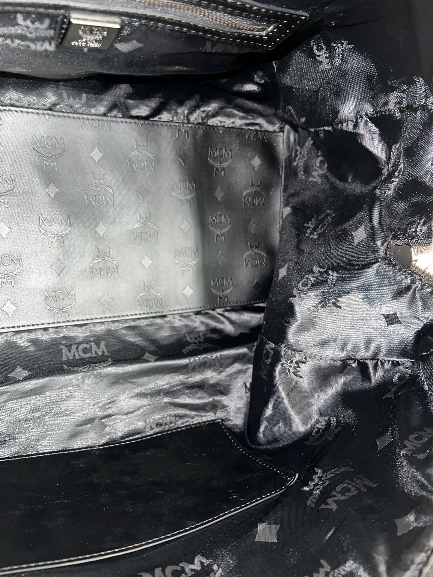 DUFFLE 45 BLACK ON BLACK