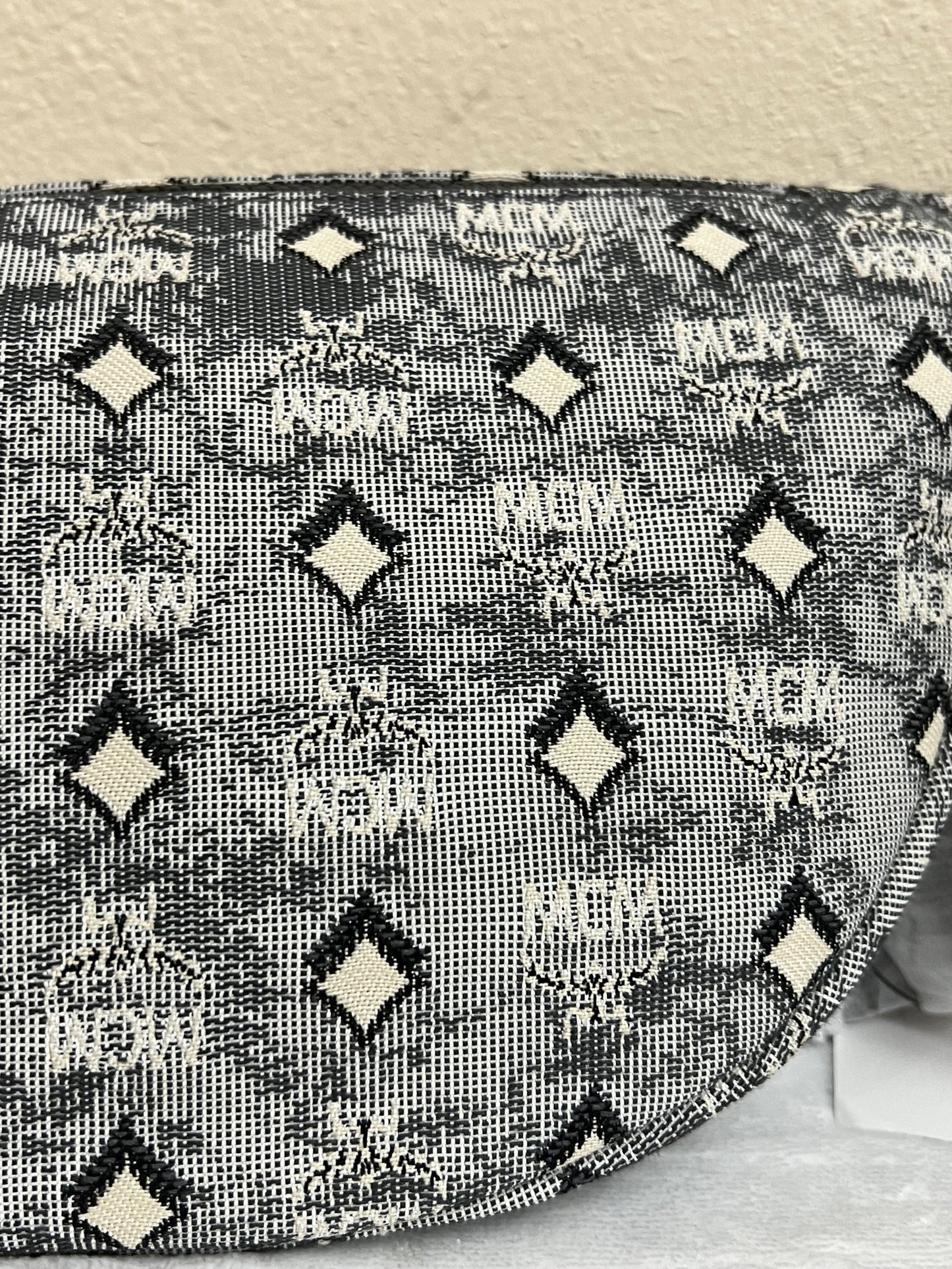 MCM BUMBAG