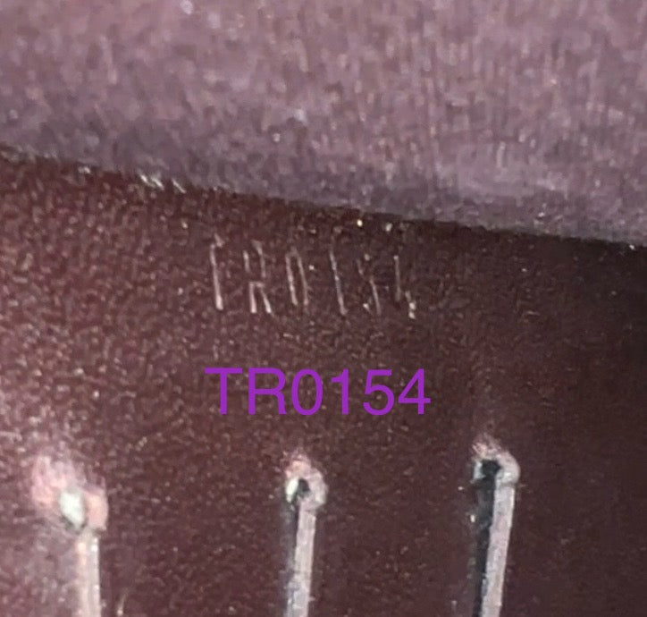 ANA CLUTCH VERNIS AMARANTE