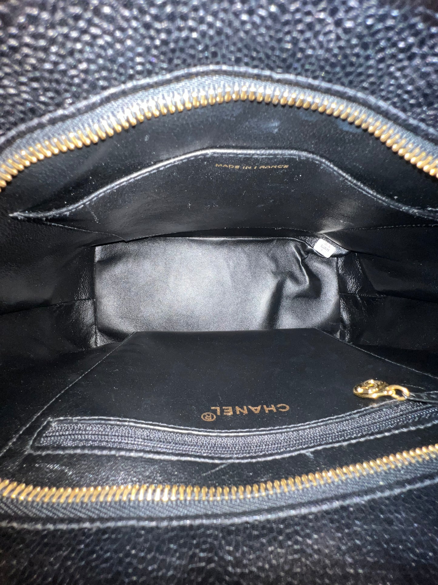 MEDALLION BLACK GHW