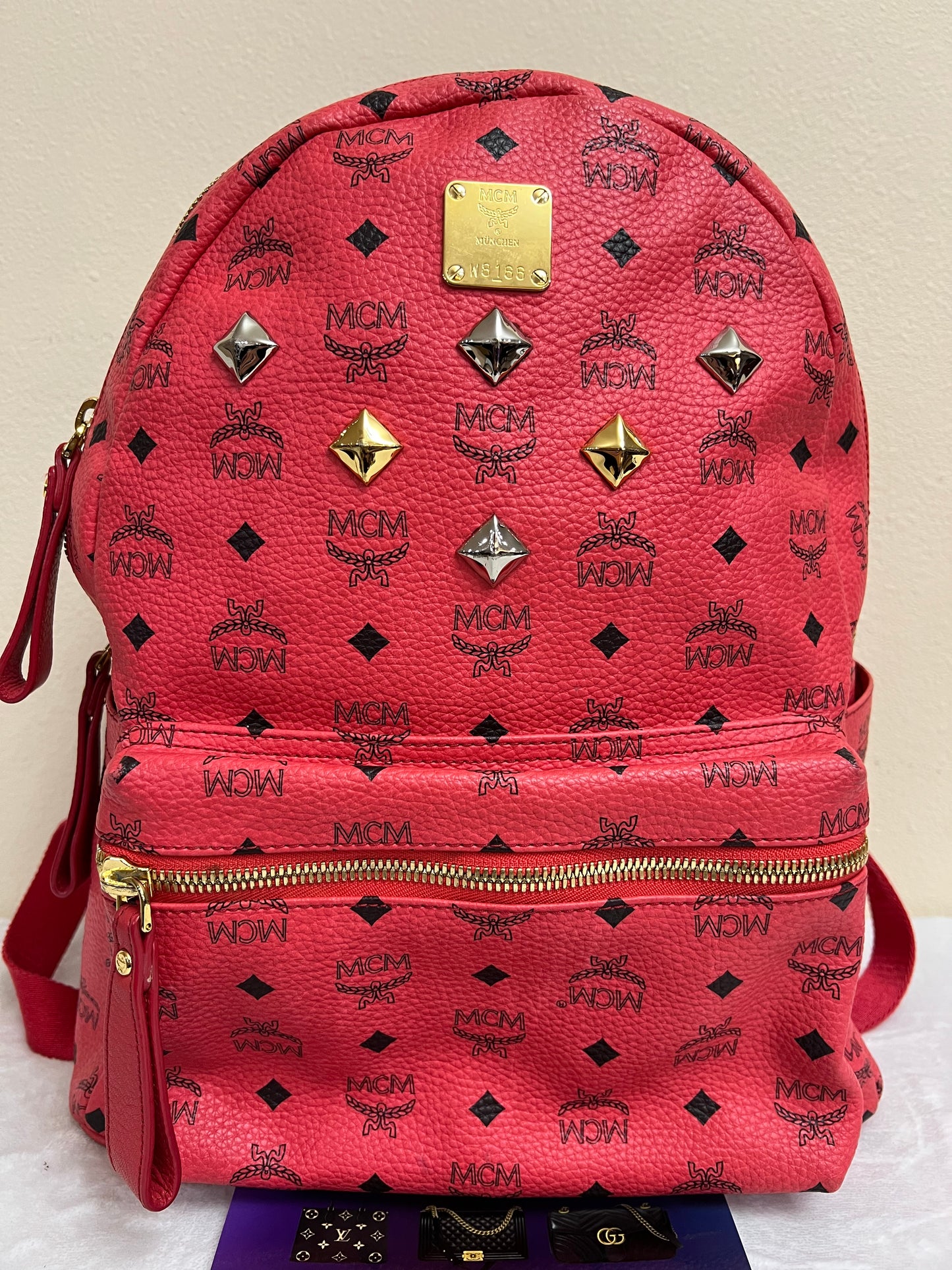 MCM RED BAGPACK LTD