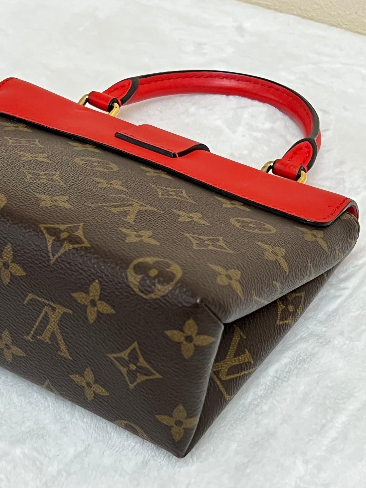 LOCKY BB RED