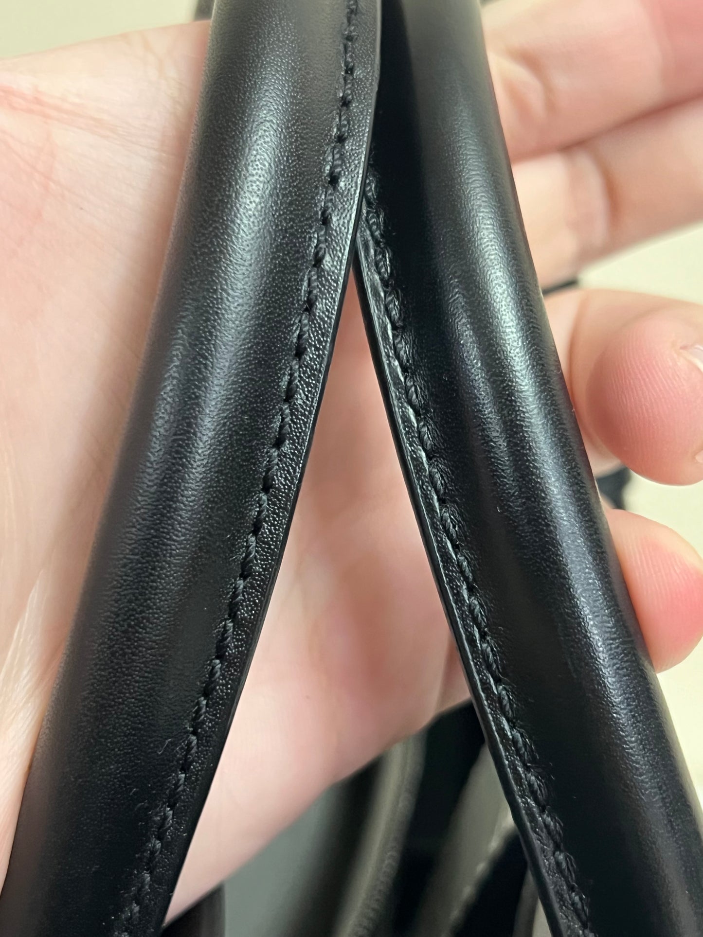MCM PORFORATED TOTE BLACK